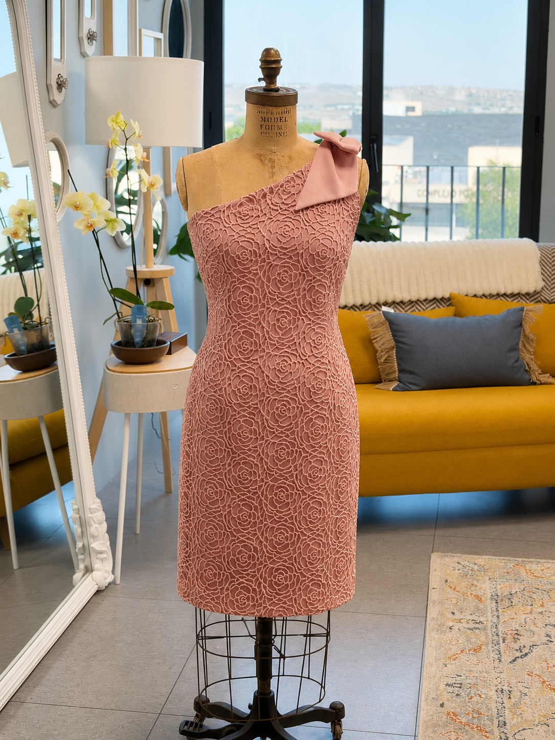 Vestido de cóctel asimétrico en rosa empolvado-T42
