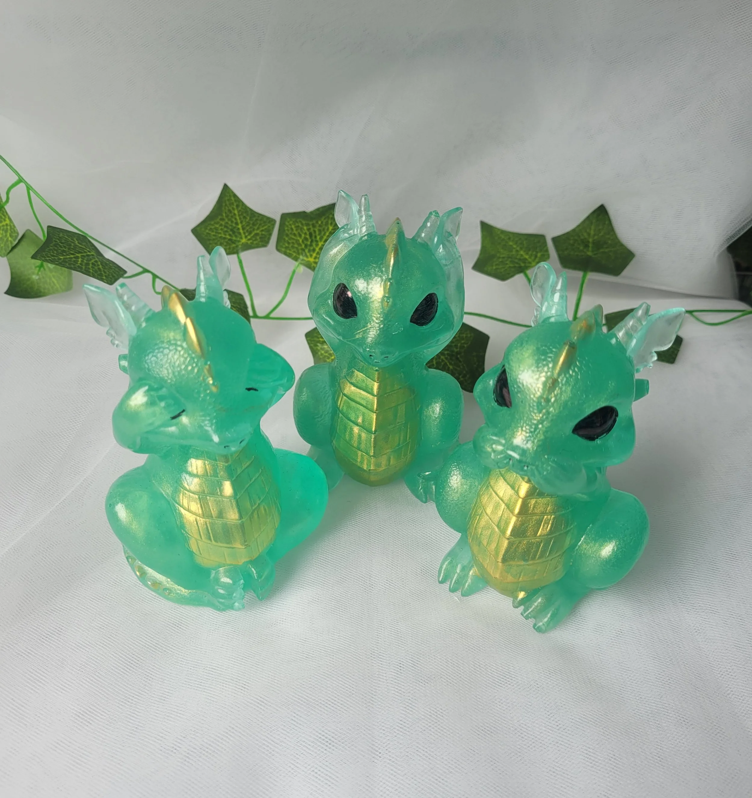 DRAGONS GOLDEN GREEN.jpg