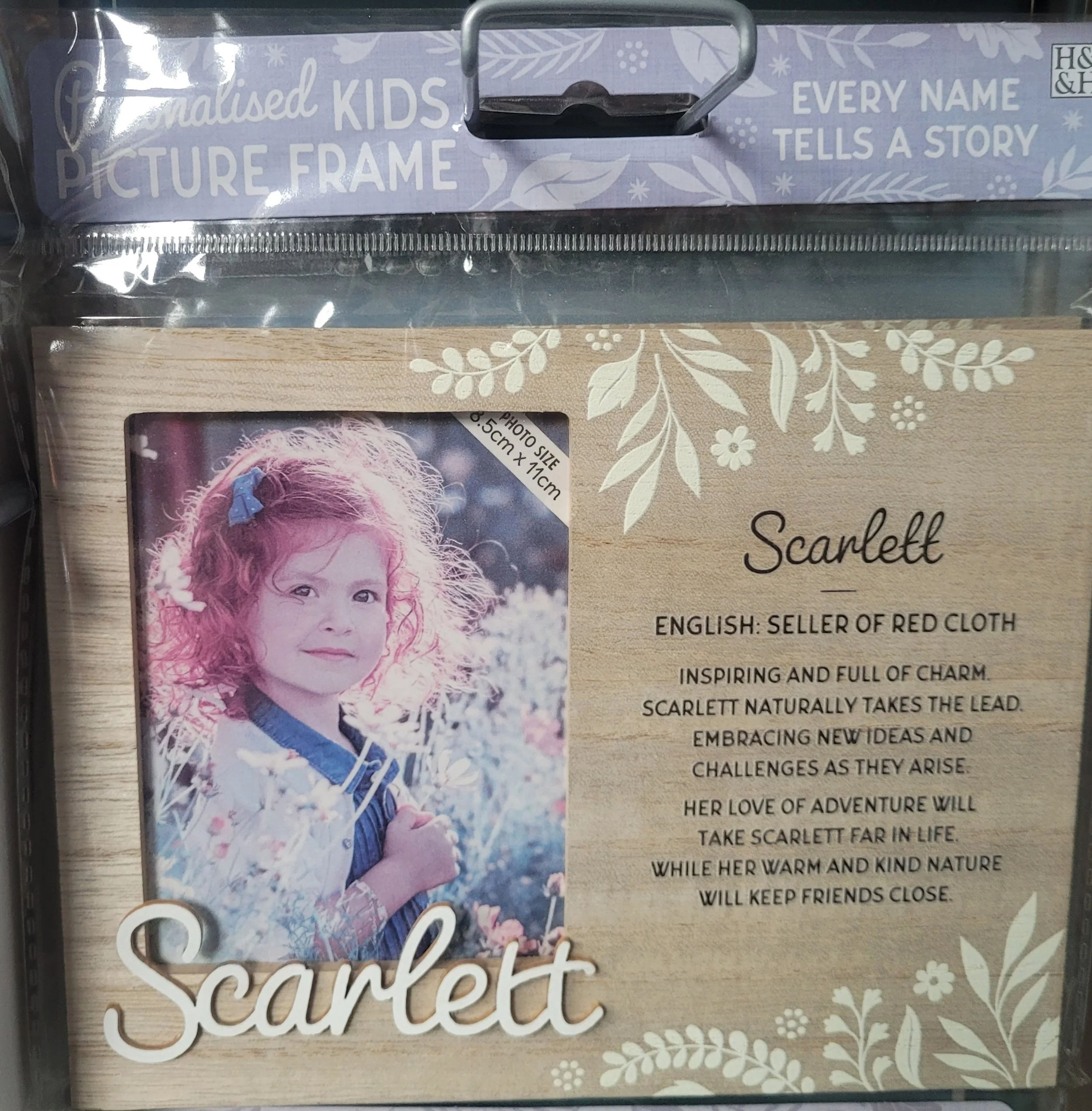SCARLETT.jpg