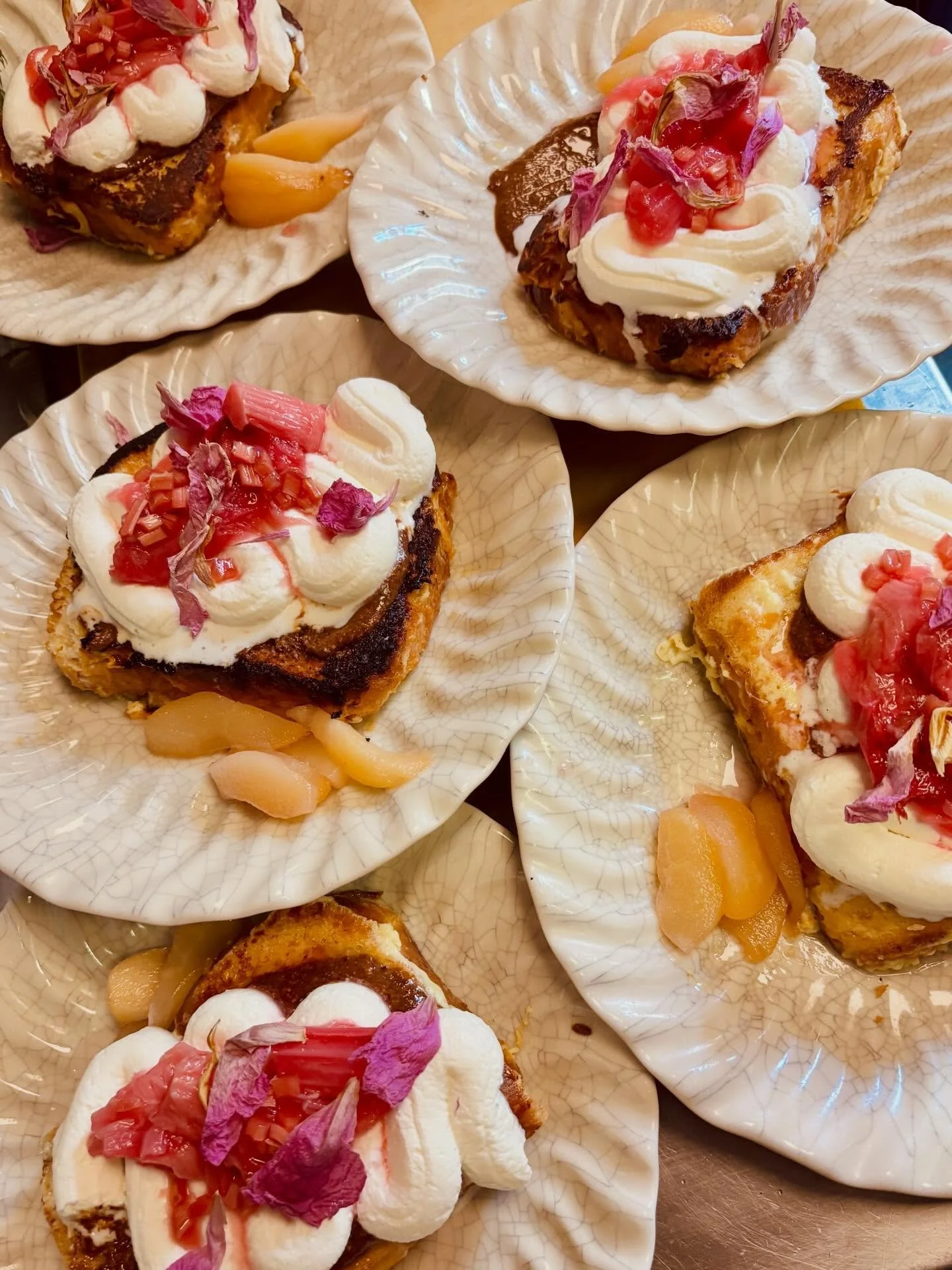 BRUNCH, rhubarbe brioche perdu tout le week-end 🩷