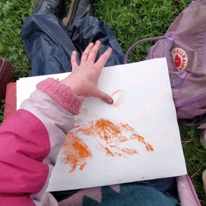 @sketching_cornwall at Bucket Hill 

Quick post. Lush morning rain painting, followed by stew and a mince pie at krowji cafe :)).

 I'm off to get dry 🫠😄🥰. 

#leahbooteillustration