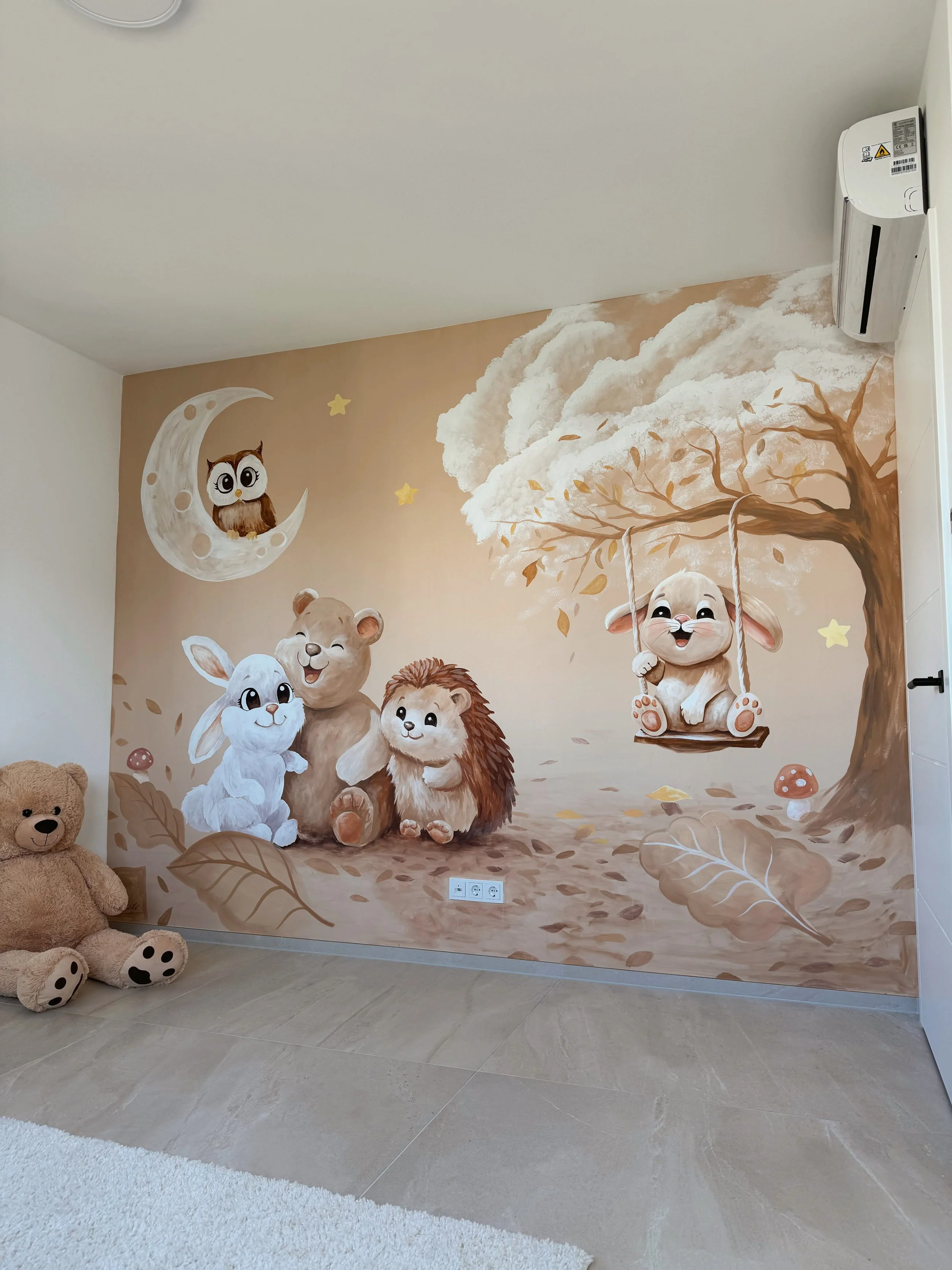 Kinderzimmer-wandmalerei-wohnideen-künstler-wandbild-teddy.jpg