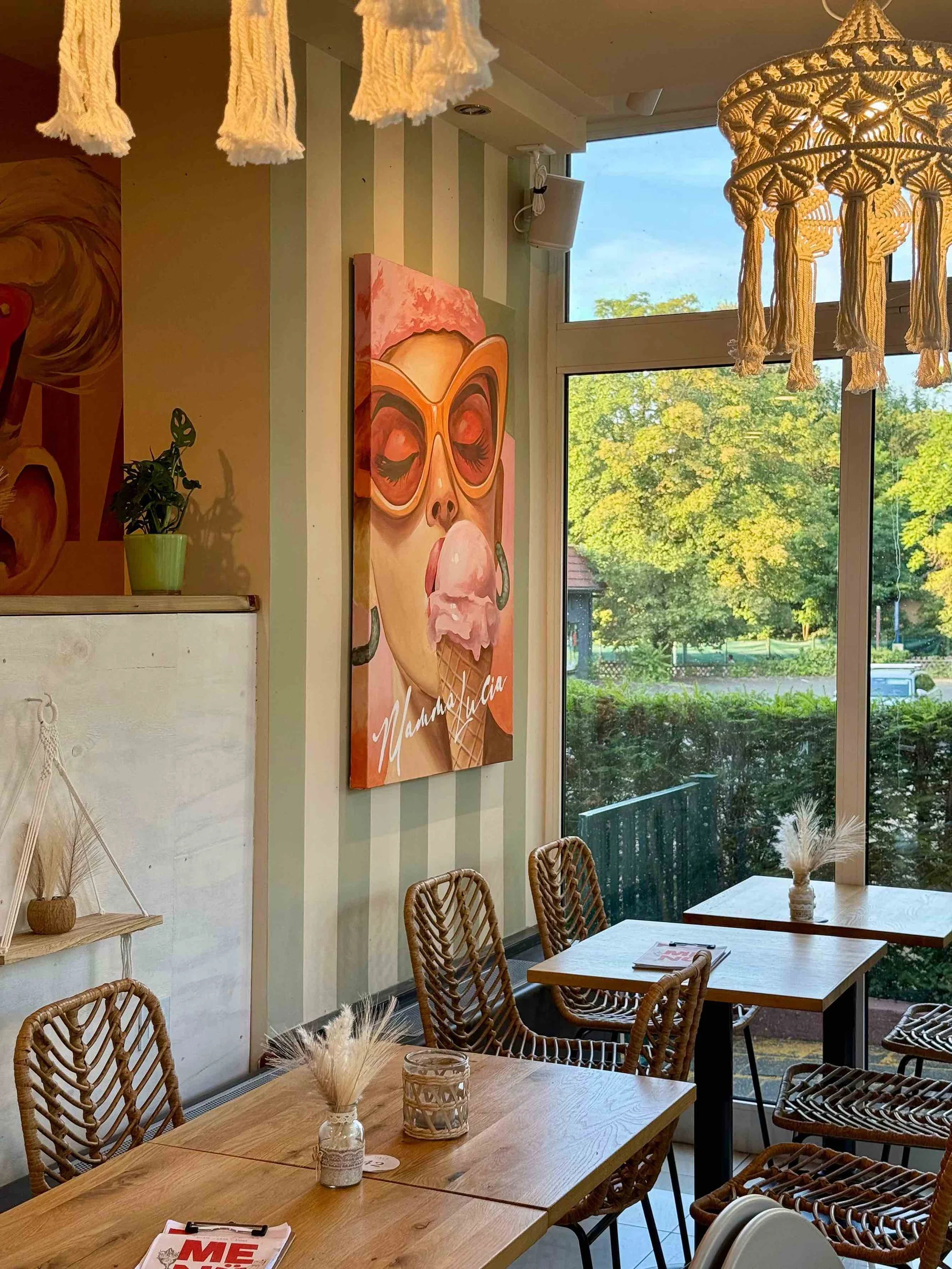Wandgestaltung-Künstler-malerei-interior-design-mamma-lucia--wandkunst.jpg
