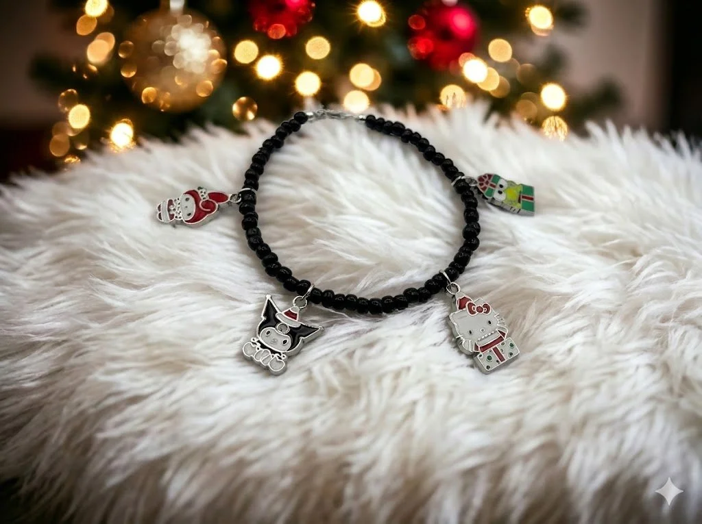 the kawaii holiday queen bracelet | hello kitty christmas charms | .925 sterling silver + black beads