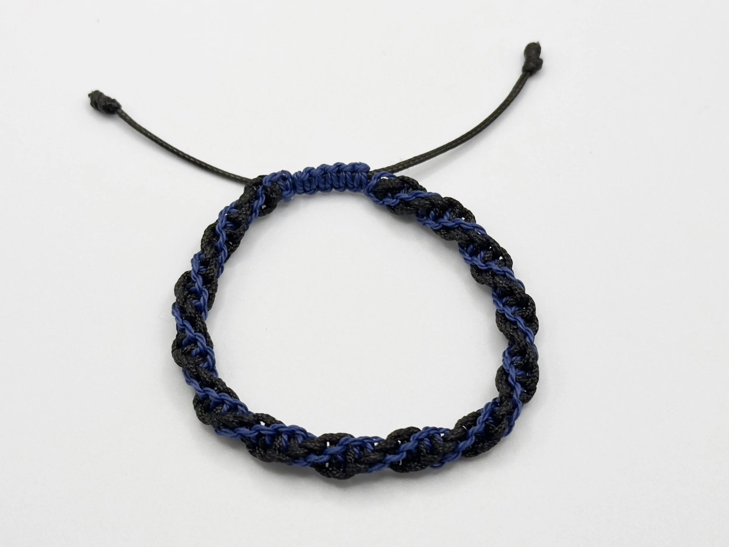 blueblacktwist1.jpg