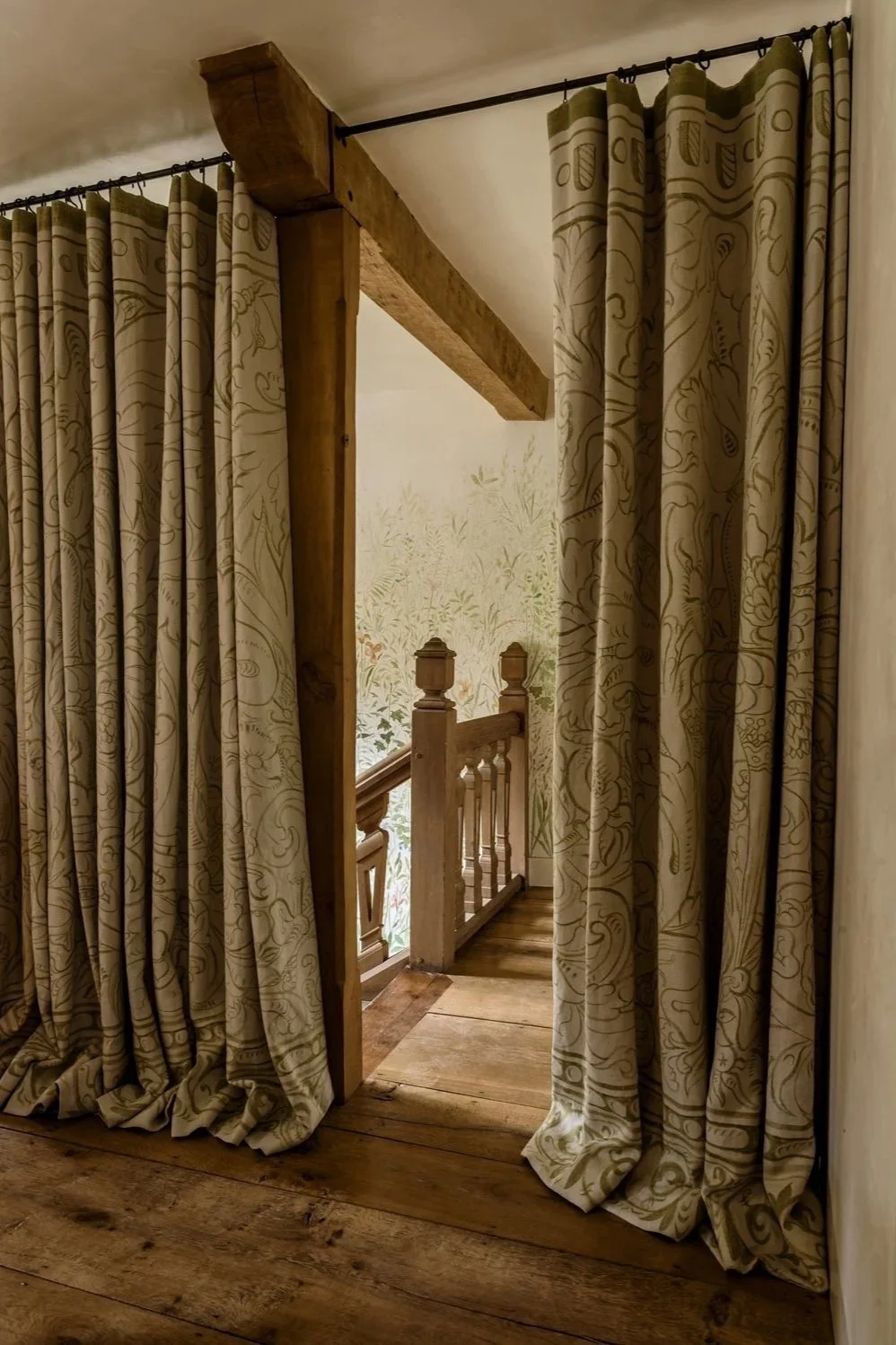 Curtain+detail+03.jpg