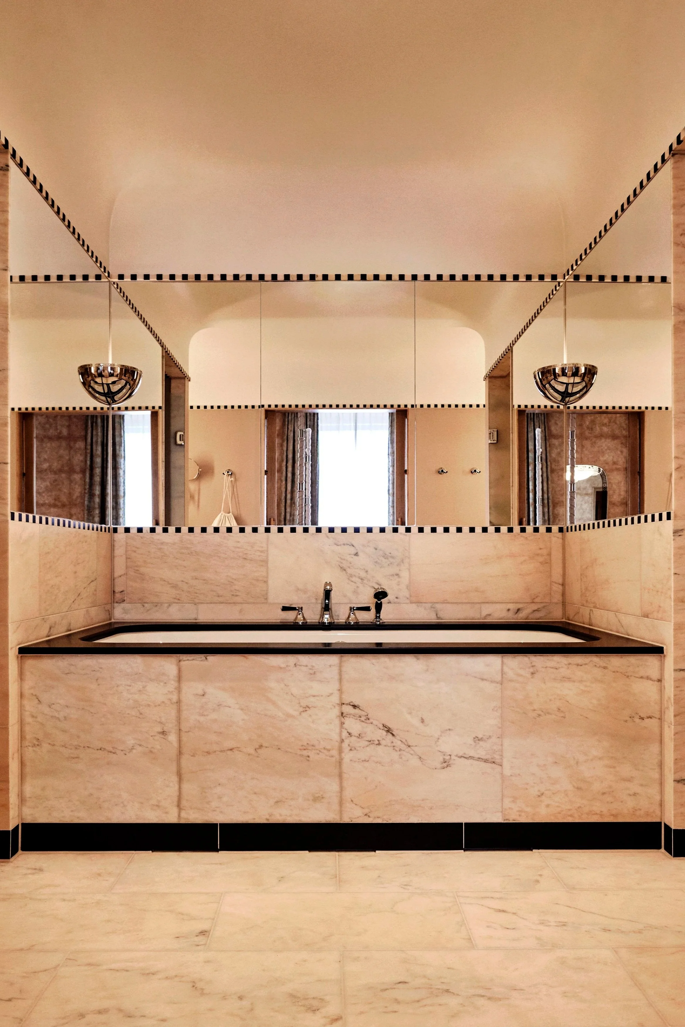 Junior+Suite+Bathroom+02_Lars+Petter+Pettersen.jpg