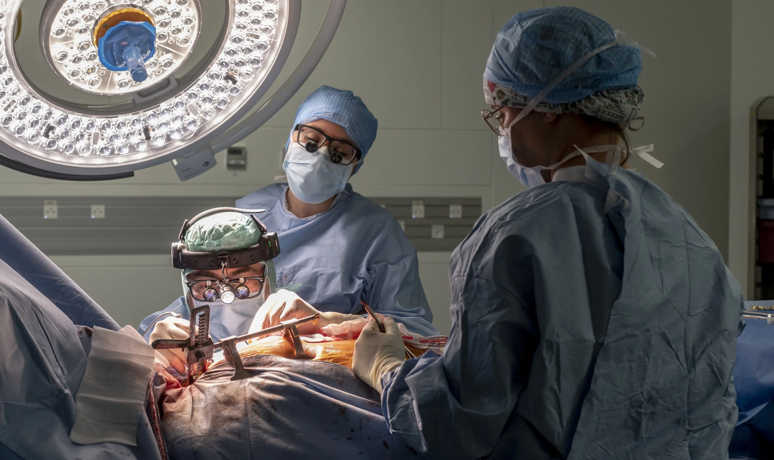 Pourquoi les hôpitaux et les cliniques ont besoin d’une communication visuelle forte ?