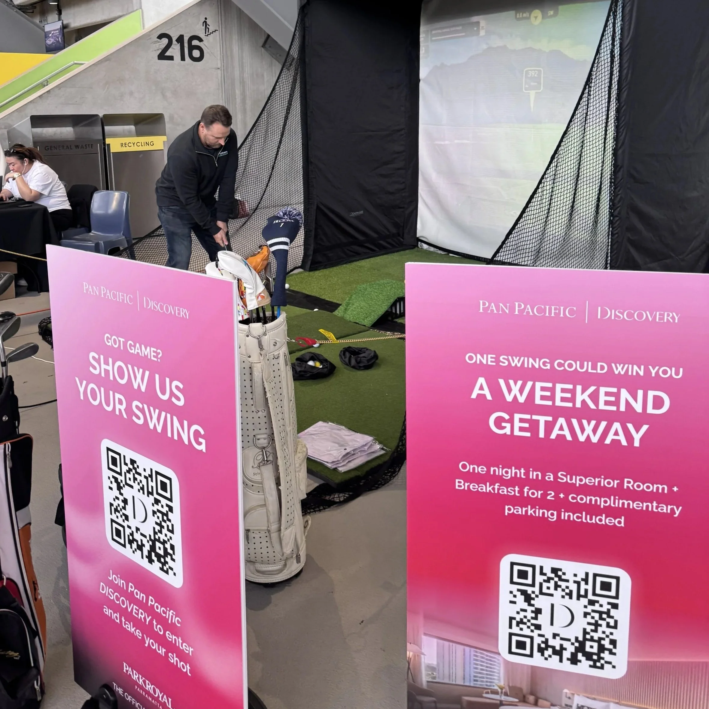Member_using_golf_simulator