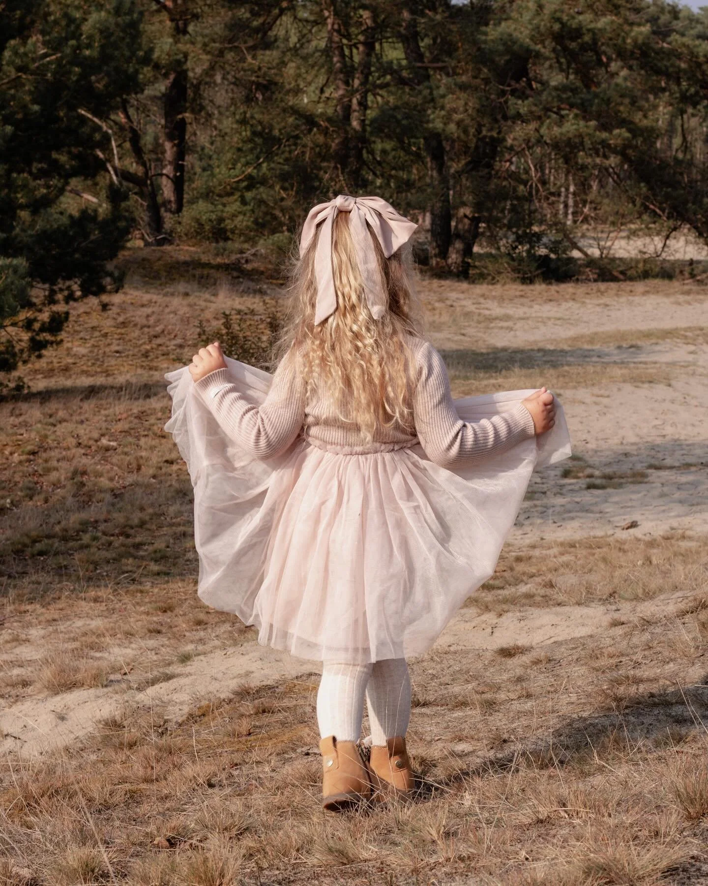 ✨geluk✨

Er is niets fijner dan een fotosessie waar het kindje lekker haar eigen gang kan gaan. Geen geforceerde houdingen en geen tranen, maar lekker spelen in het zand, ontdekken en samen met mama verkennen❤️

#fotografie #fotografieUtrecht #fotogr