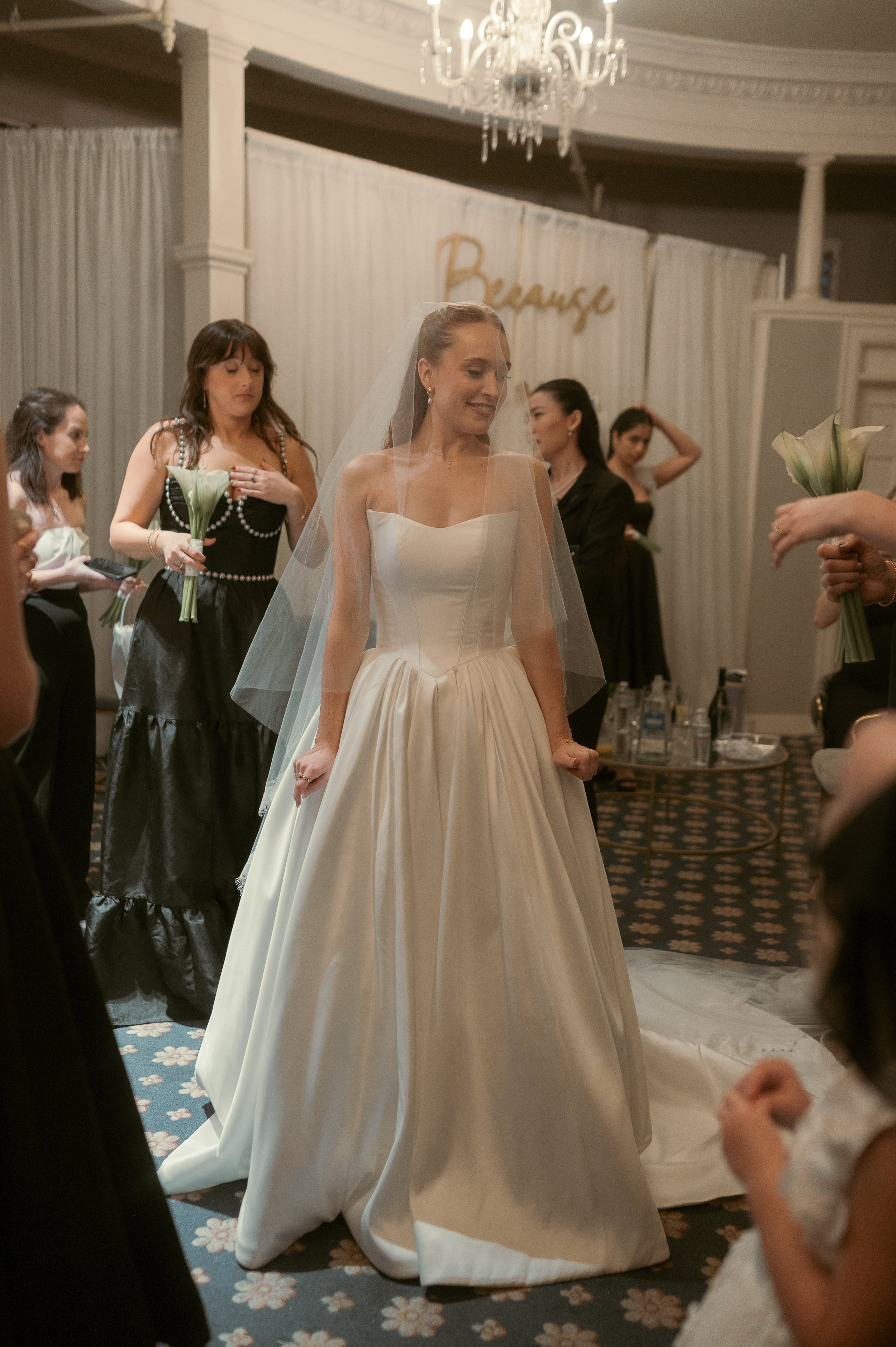 wedding810.jpg