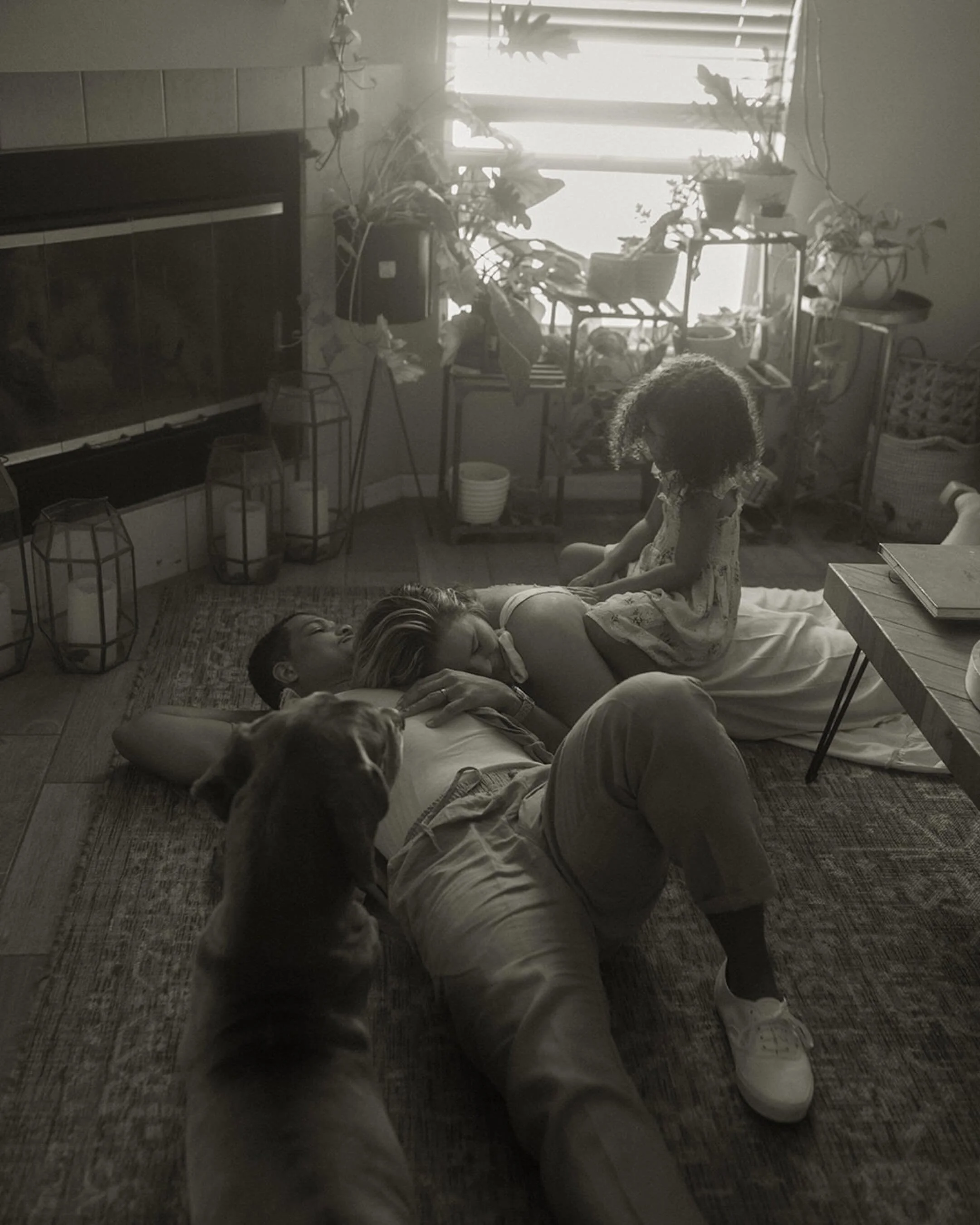 One of my favorite sessions are in the homes of my clients. It's their sacred, safe space. Full of memories old and new, and more are created every day. Some homes change as the family does, while sometimes it's a space where it stays consistently th