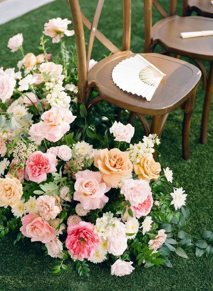 Airy, Spring Wedding Florals _ Aisle Inspo.jpeg