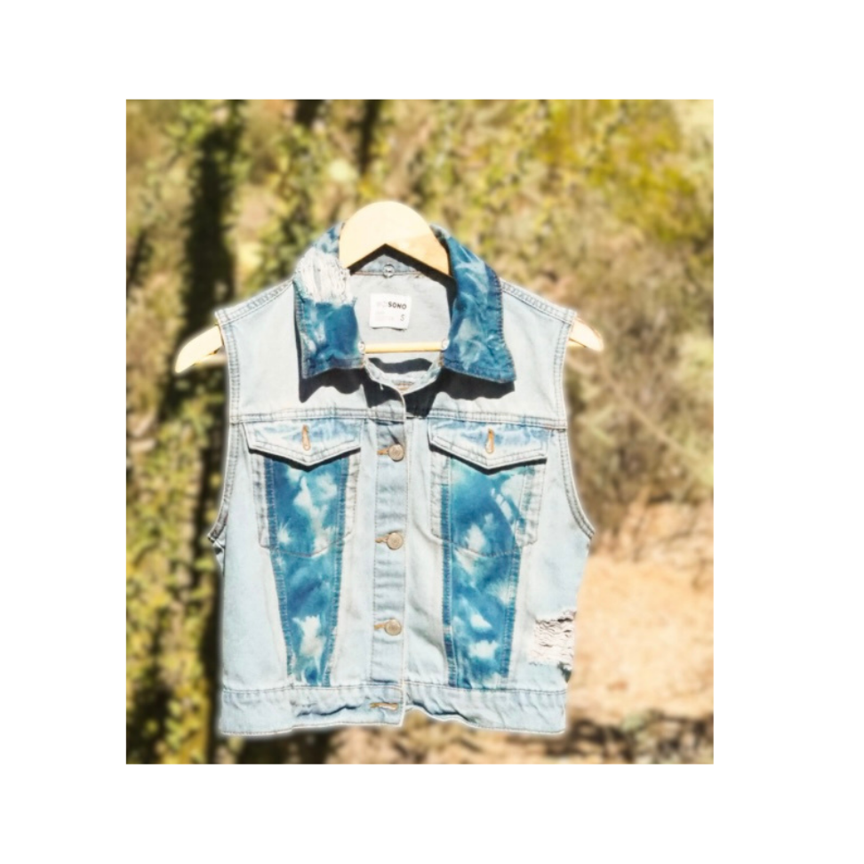 Denim distressed  Desert Vest | Size: Small