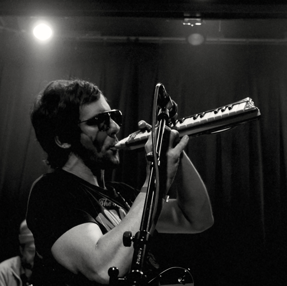 Content Hangover: The Simple Joy of Happenstance With Ryan Davis and the Roadhouse Band 