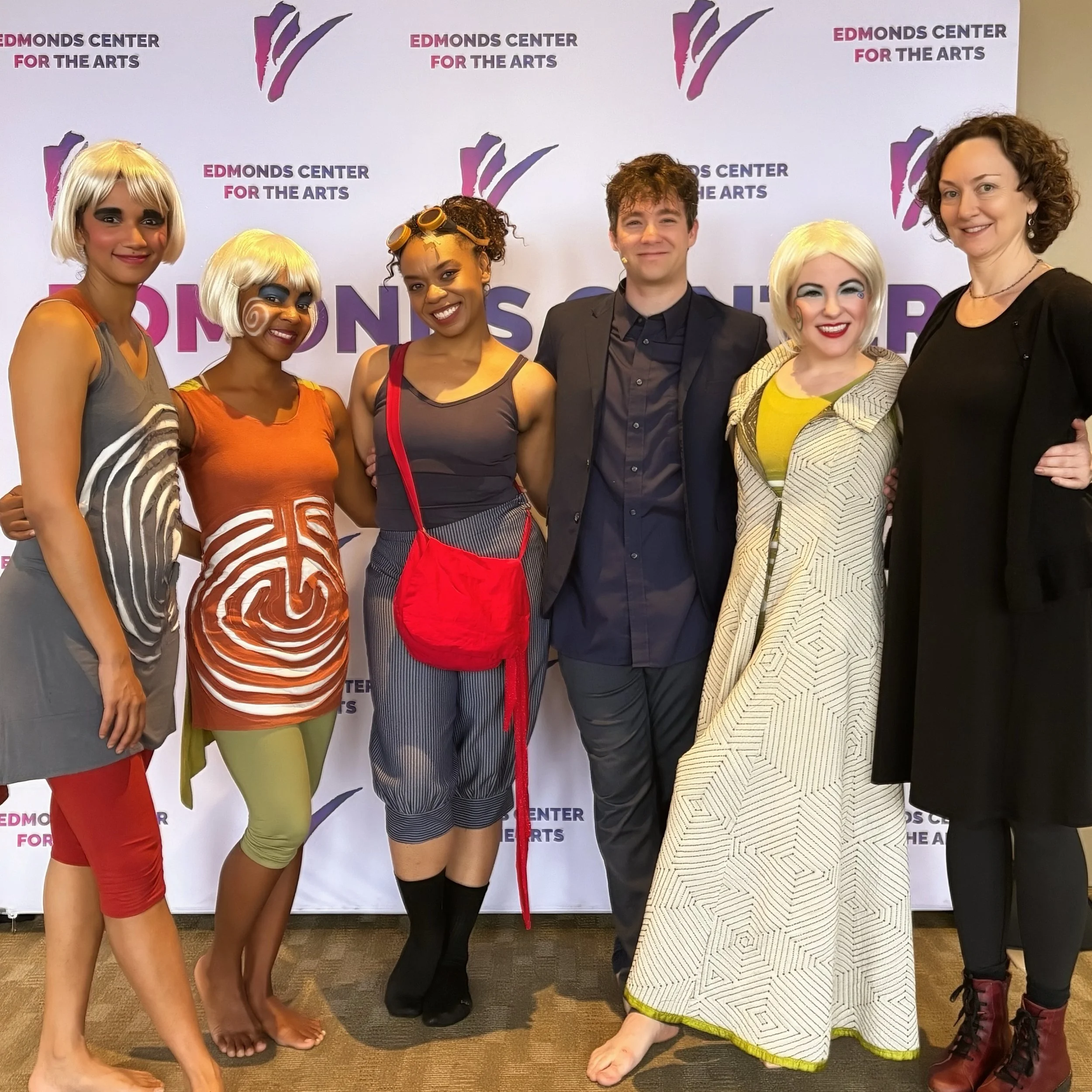 What a wonderful tour @treehouseshakers Under the Tangle had in Washington State @mtbakertheatre @edmondscenter 

Thank you to the wonderful crews, theater staff, and presenters for inviting us into your beautiful spaces. Thanks too to all the audien