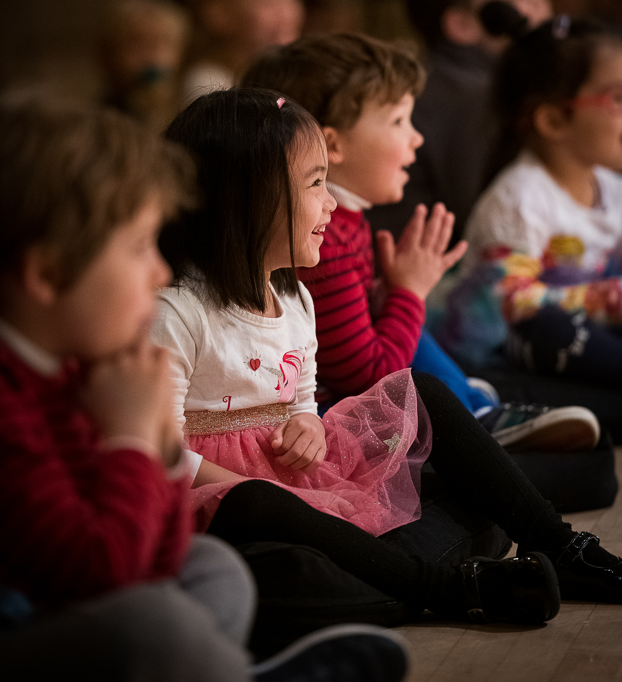 A group of  kids watching Hatched