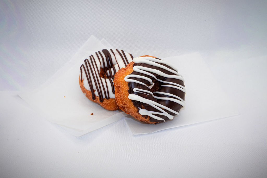 Decorated Vanilla Cake.jpg