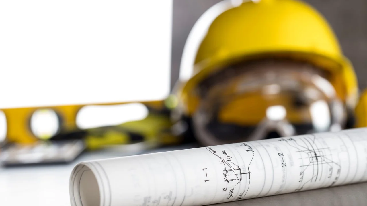 Hardscaping Contractor: How to Find the Right One for Your Project