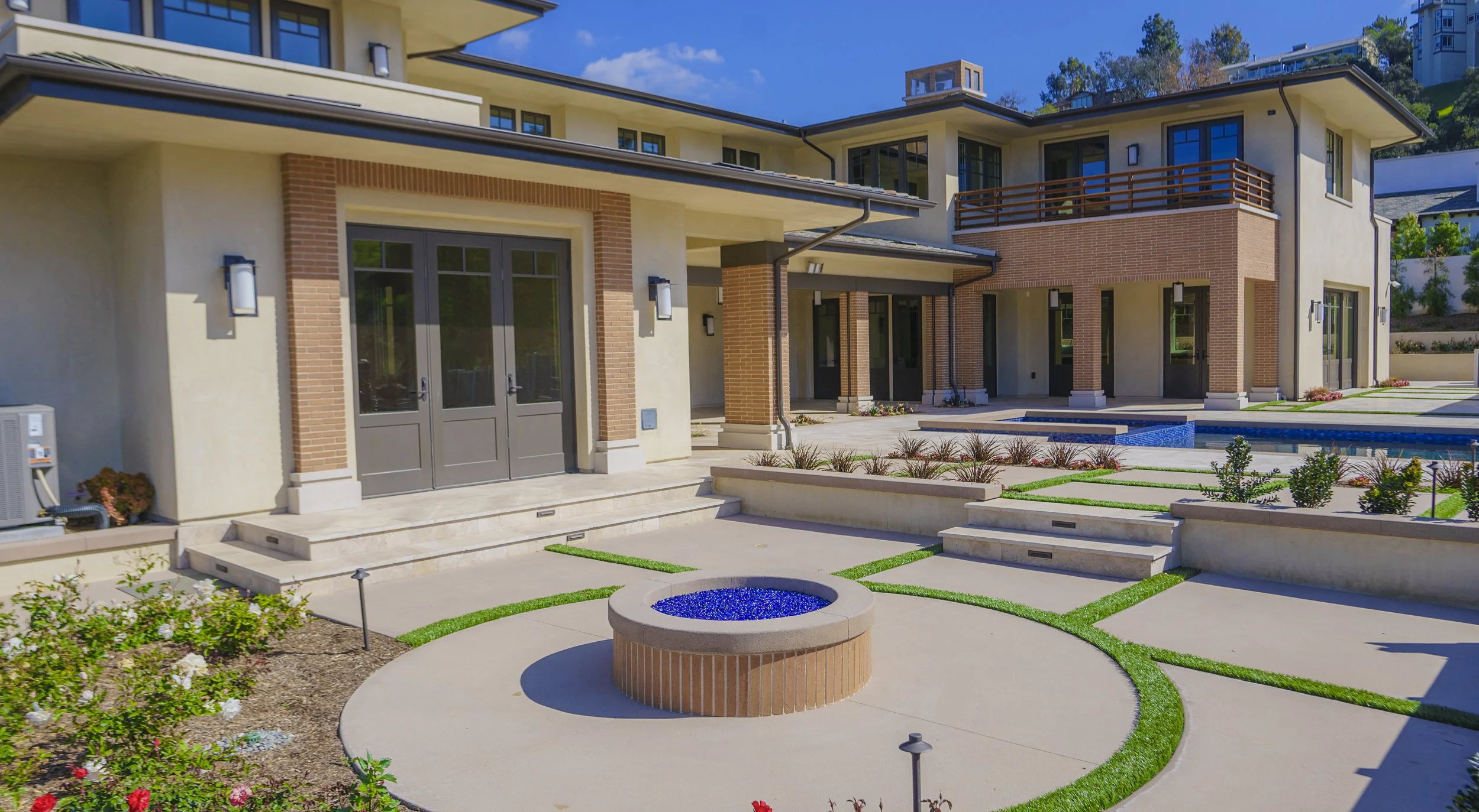 Built-In Fire Pit Seating Ideas for Orange County Backyards