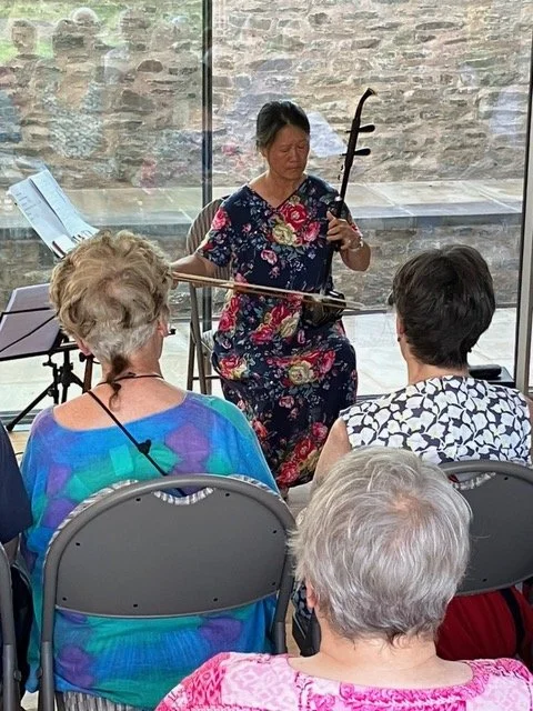 Ling Peng playing the Urhu