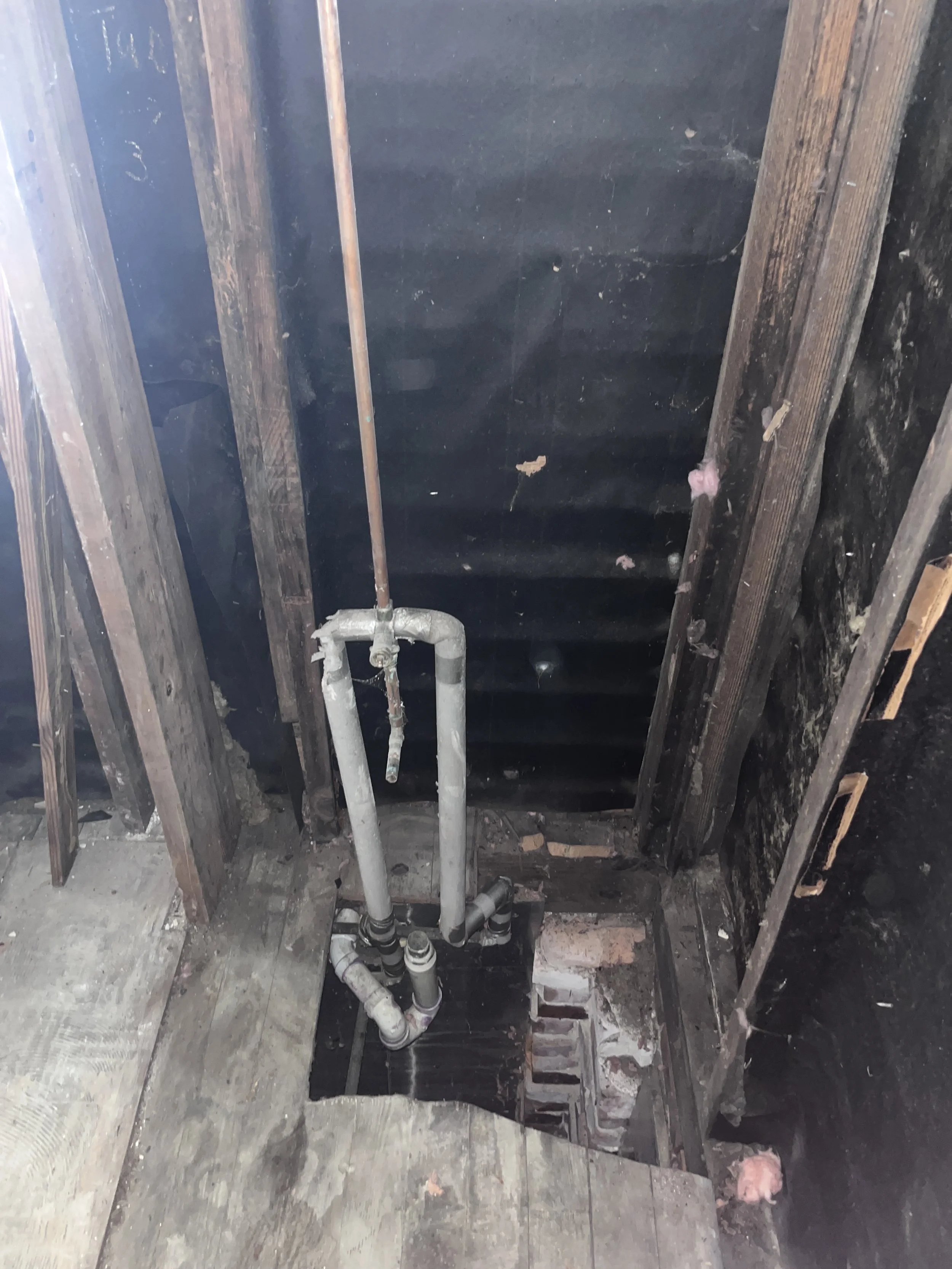 1 Bed 1 Bath… but sort of there are other rooms