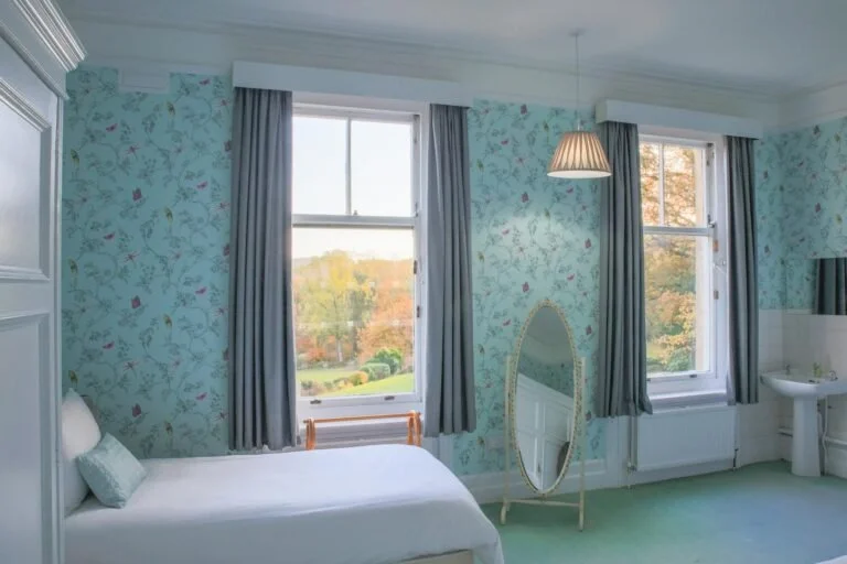 26-Bedrooms-768x512.jpg