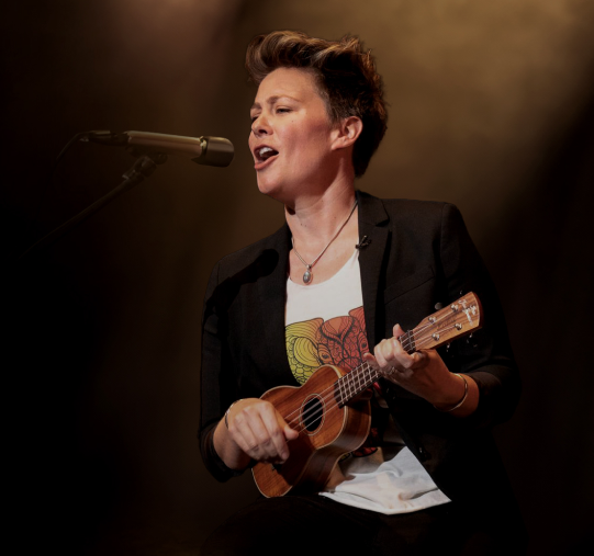 Lizzie Allan Comedy Therapist, Founder of Hilarapy