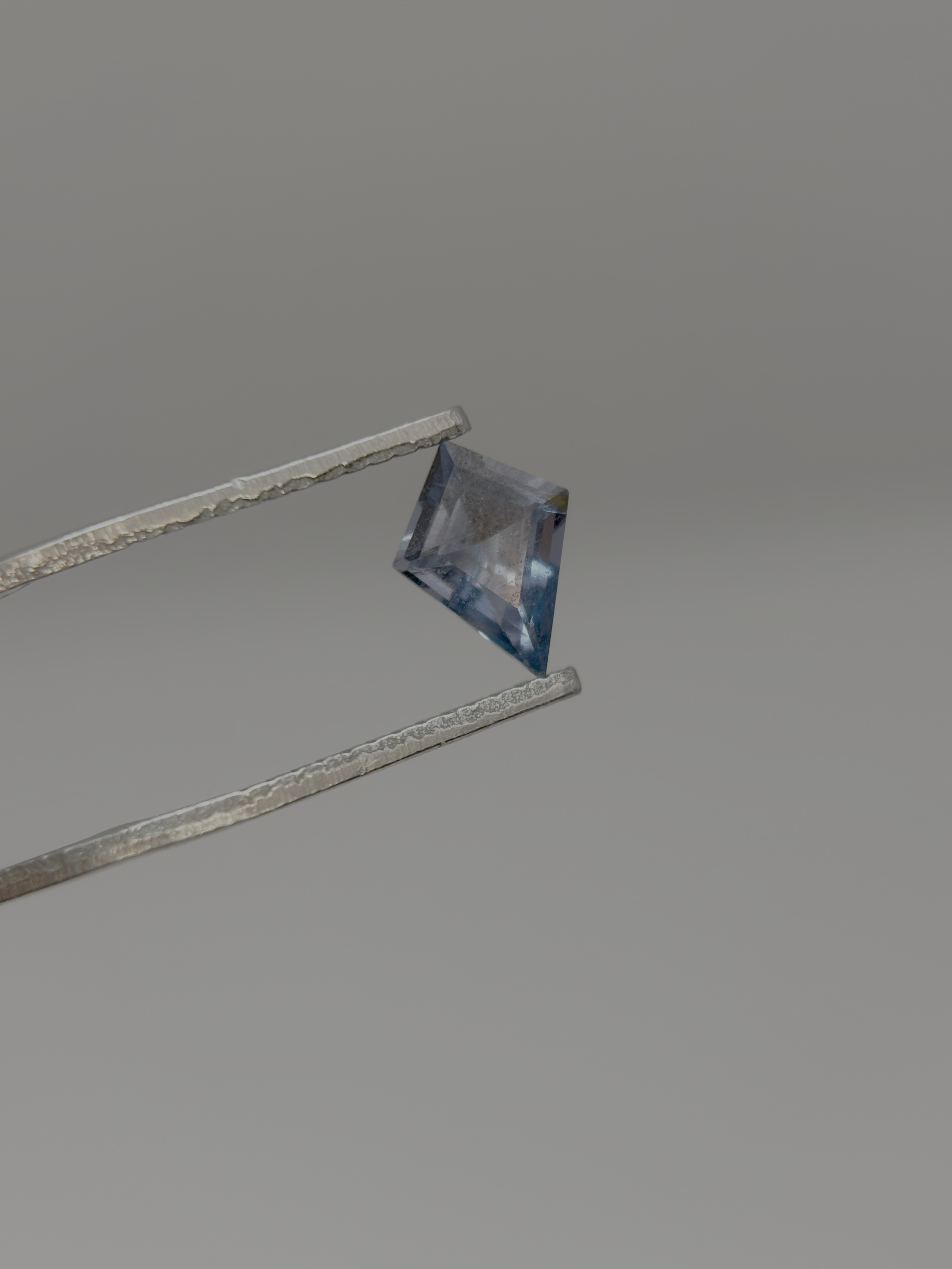 SPINEL S809 PHOTO.png