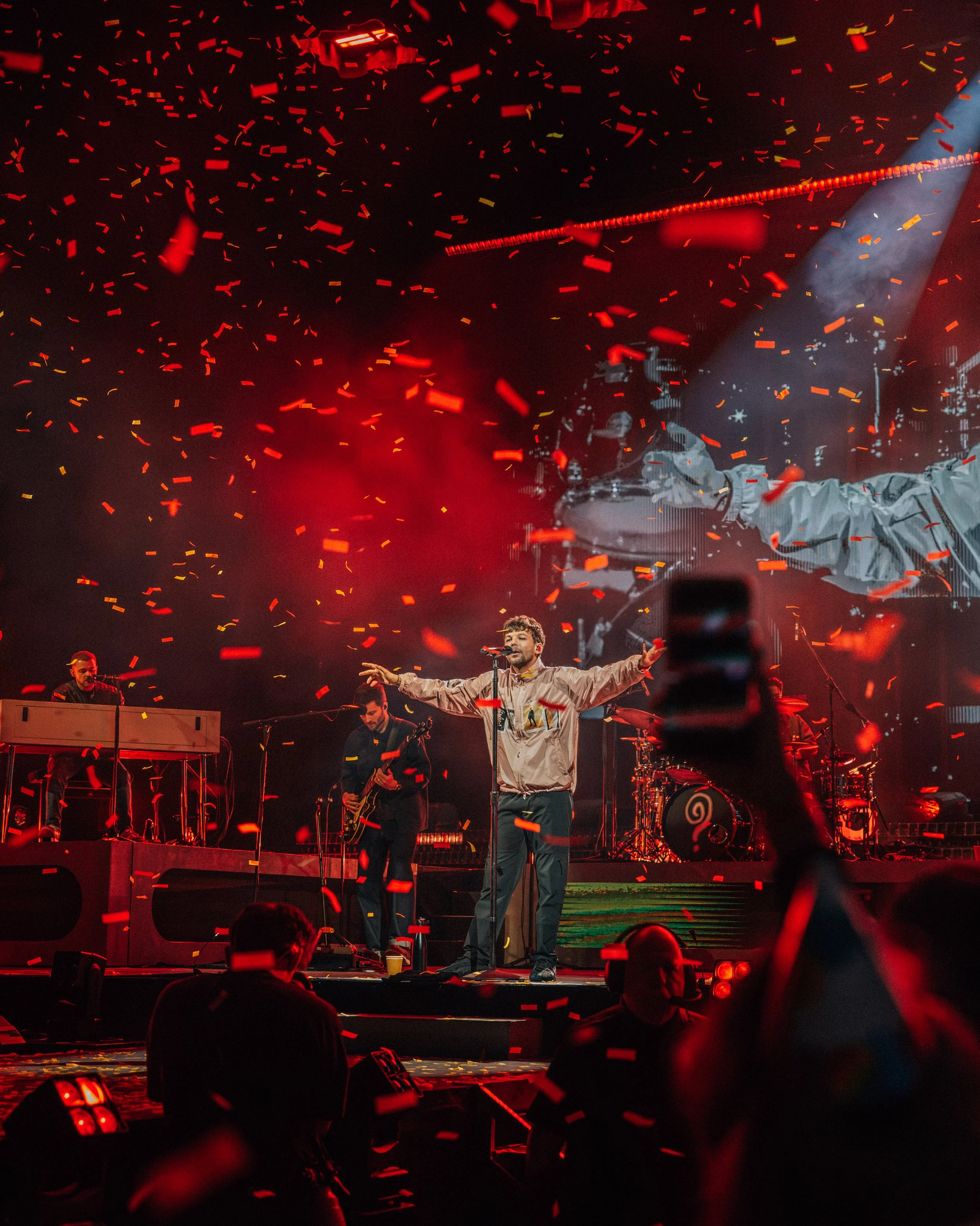 Louis Tomlinson . 3Arena