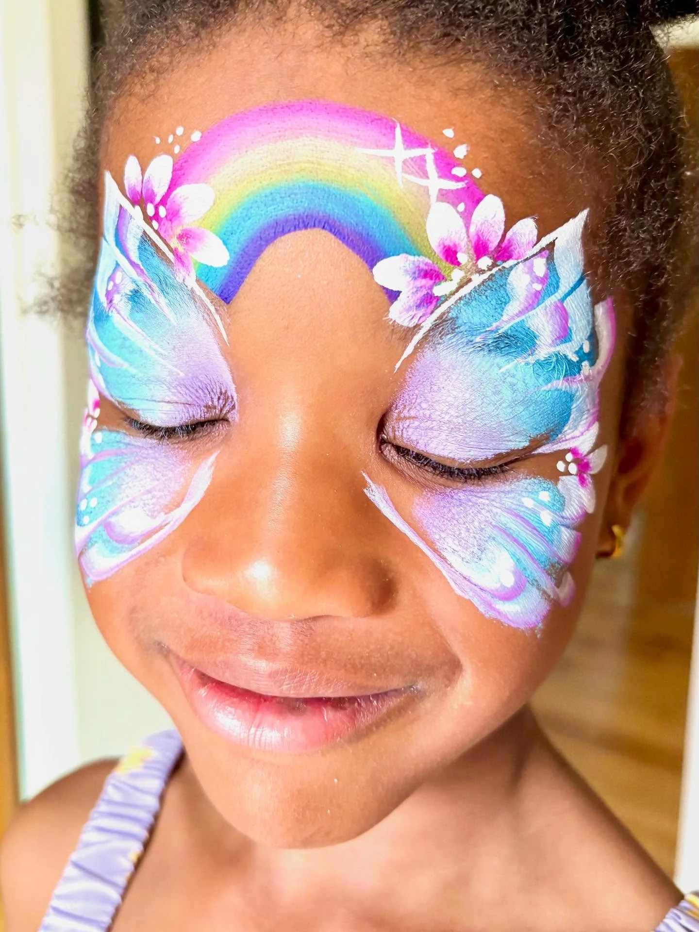 She is most certainly a fairy ❤️🧚🏽