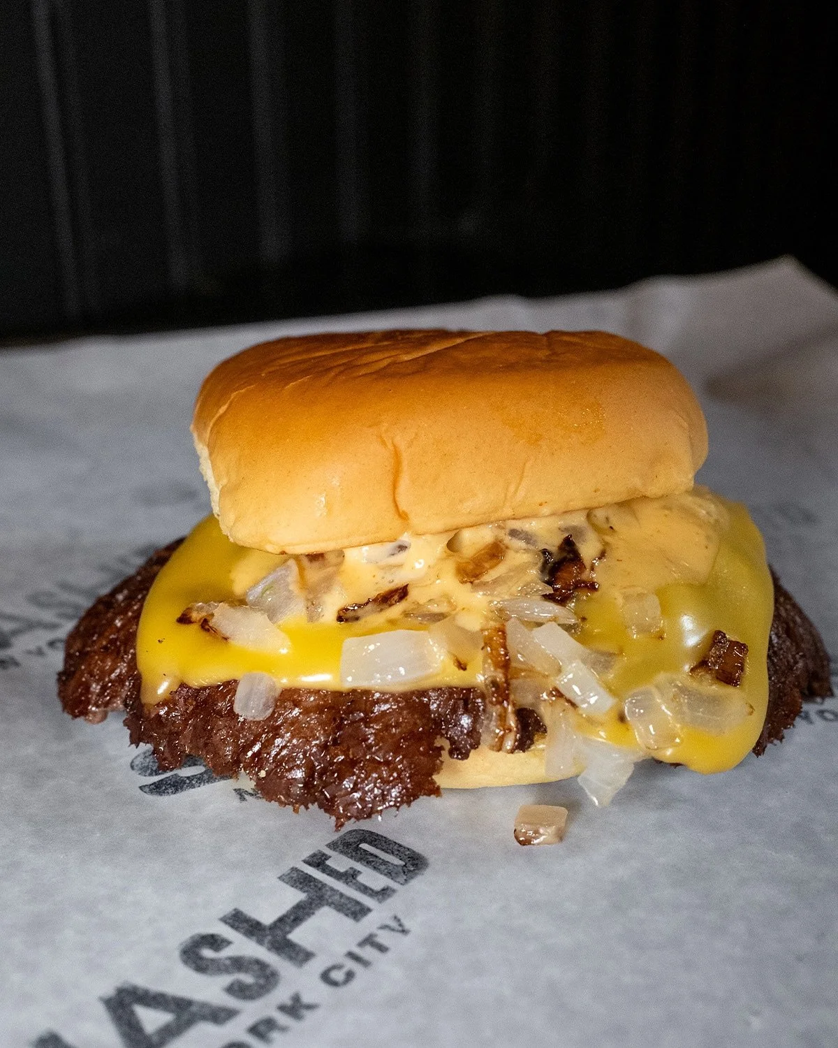 BOTD: Classic Smashed 🍔
Because sometimes, simple just hits different. 😋

#SMASHEDNYC #SMASHEDBurger