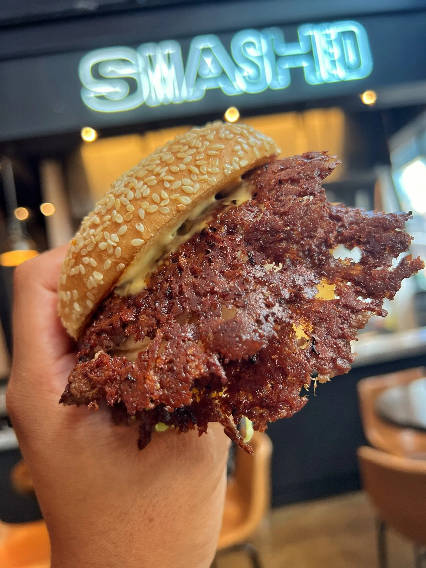 Smashed thin and stacked just right, DOUBLE CLASSIC SMASHED delivers juicy, griddle-kissed burger perfection! 🍔🔥🤤
#SMASHEDNYC #NYC #NewYorkCity 
📍 516 Hudson St, NYC (West Village)
📍 94 3rd Ave, NYC (East Village)
📍 55 Water St, Brooklyn (Time-