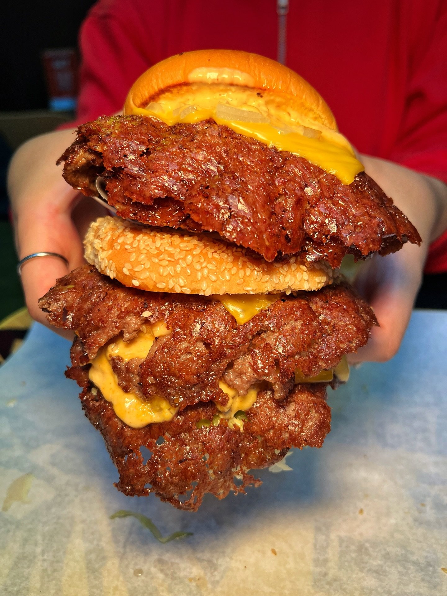 Indulge with all of our DELICIOUS BURGERS! 🍔😋🔥
#SMASHEDNYC #NYC #NewYorkCity 
📍 516 Hudson St, NYC (West Village)
📍 94 3rd Ave, NYC (East Village)
📍 55 Water St, Brooklyn (Time-Out Market)