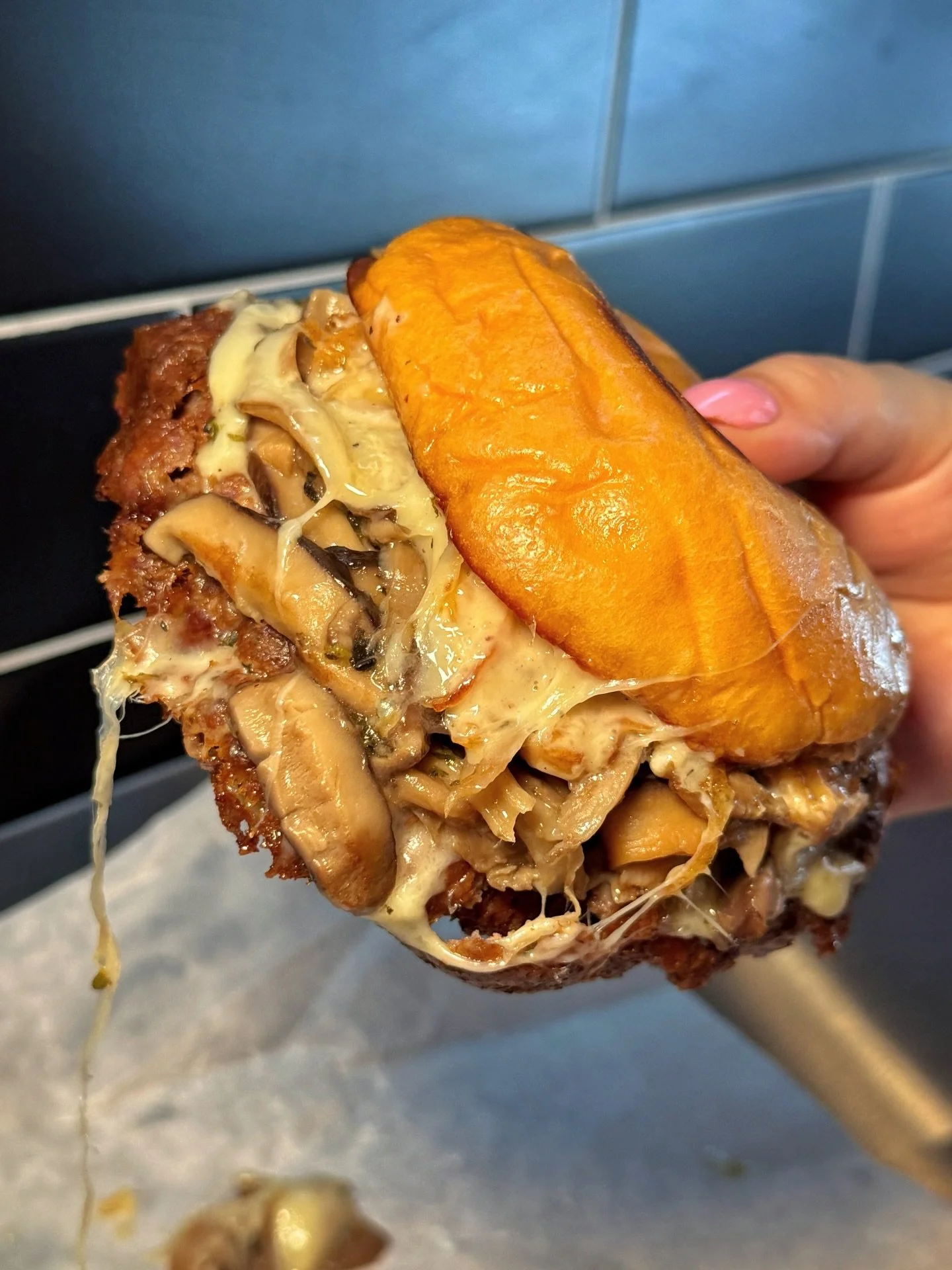 Juicy patty and earthy flavor define MUSHROOM BURGER, savory and satisfying! 🍔🍄✨
#SMASHEDNYC #NYC #NewYorkCity 
📍 516 Hudson St, NYC (West Village)
📍 94 3rd Ave, NYC (East Village)
📍 55 Water St, Brooklyn (Time-Out Market)
📍 124 E. 14th St, Man