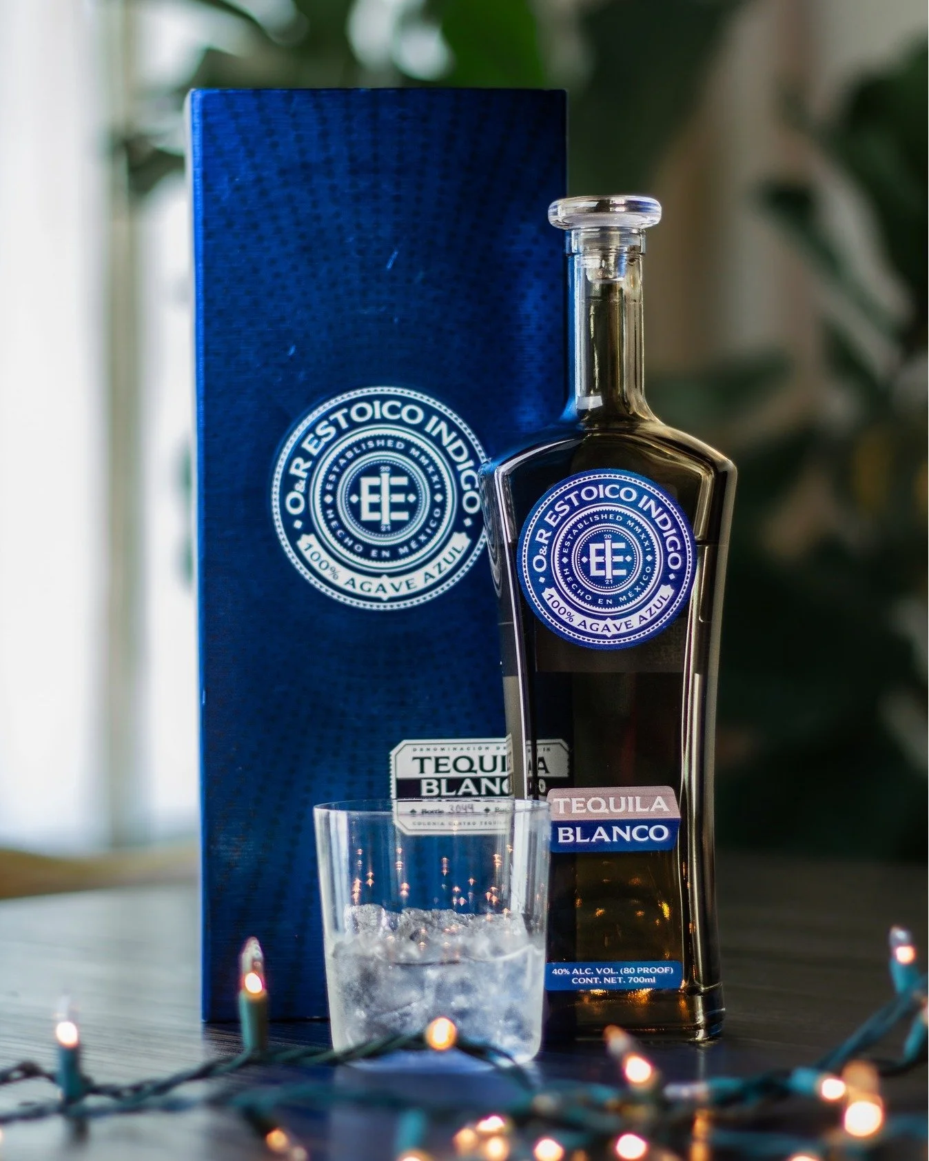 🥃 The best host gifts do not need explaining.

Let Estoico Indigo speak for itself. Clean, composed, and made to slow the moment down.

Available on our website nationwide and at @TotalWine stores in South Texas and South Florida. 

@totalwinesanant