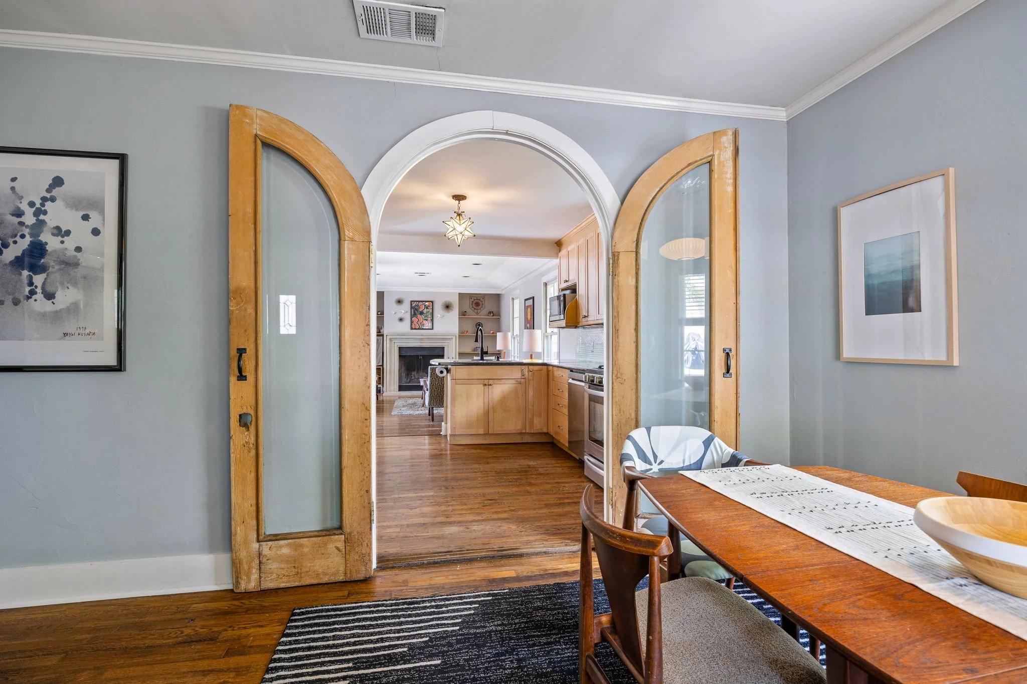8-108 -305 E 50TH ST.jpg