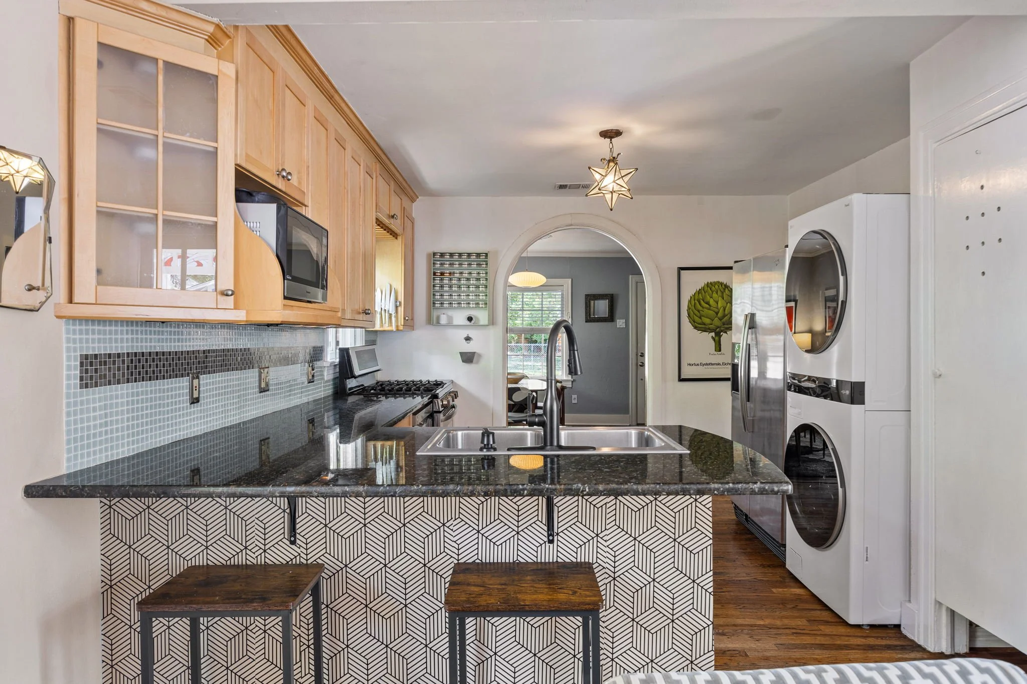 13-113 -305 E 50TH ST.jpg