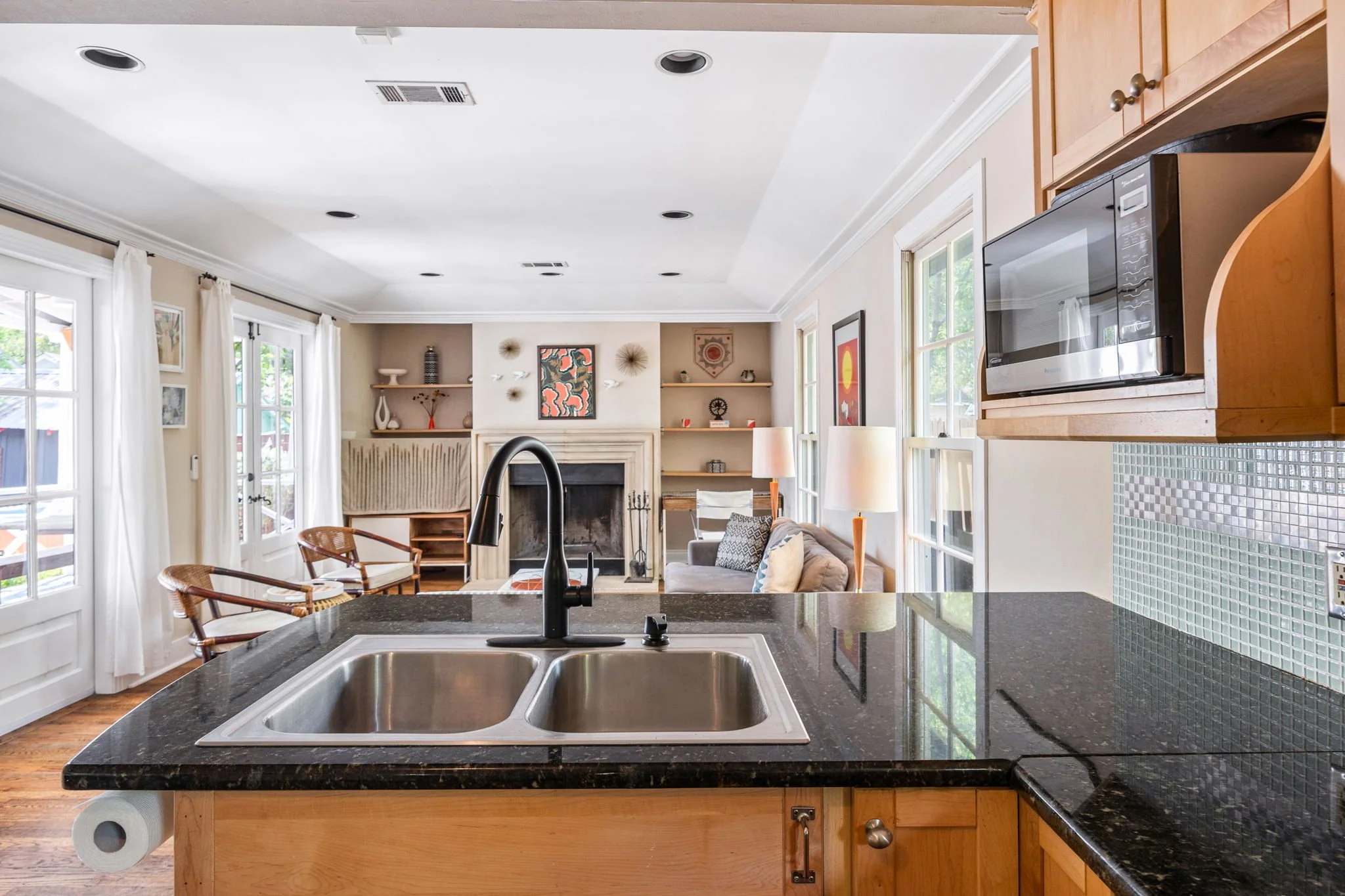 12-112 -305 E 50TH ST.jpg