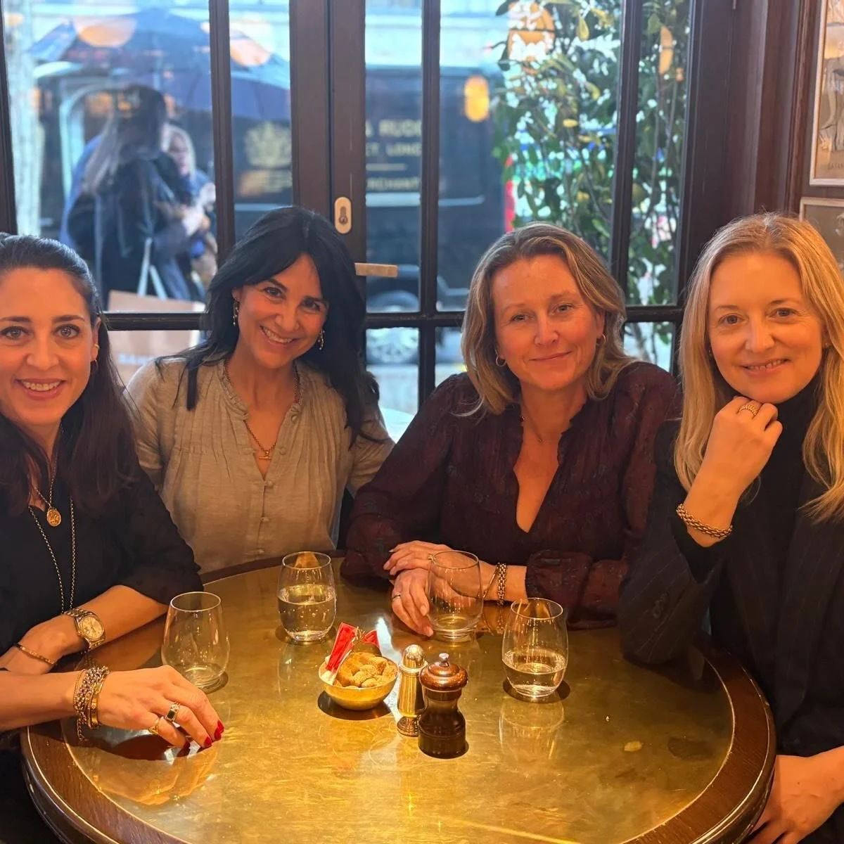 Lovely brunch with the @thestylistandthewardrobe 🌟