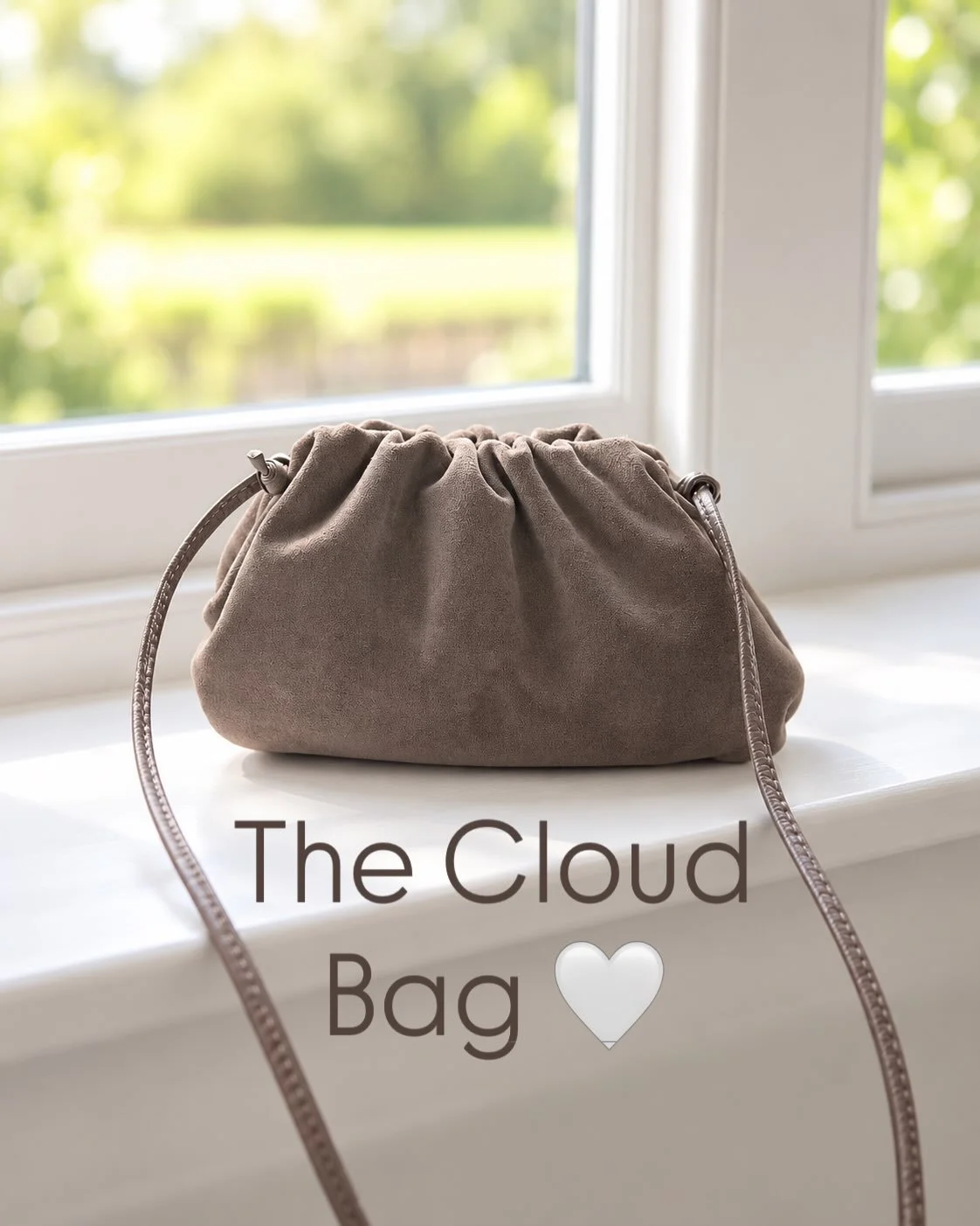New bag obsession incoming&hellip; ☁️

Our suede Cloud Bags have landed &mdash; soft, slouchy and effortlessly chic. Wear yours on the shoulder for everyday or remove the strap and carry it as a clutch for evenings.

Available in Taupe &amp; Black.

