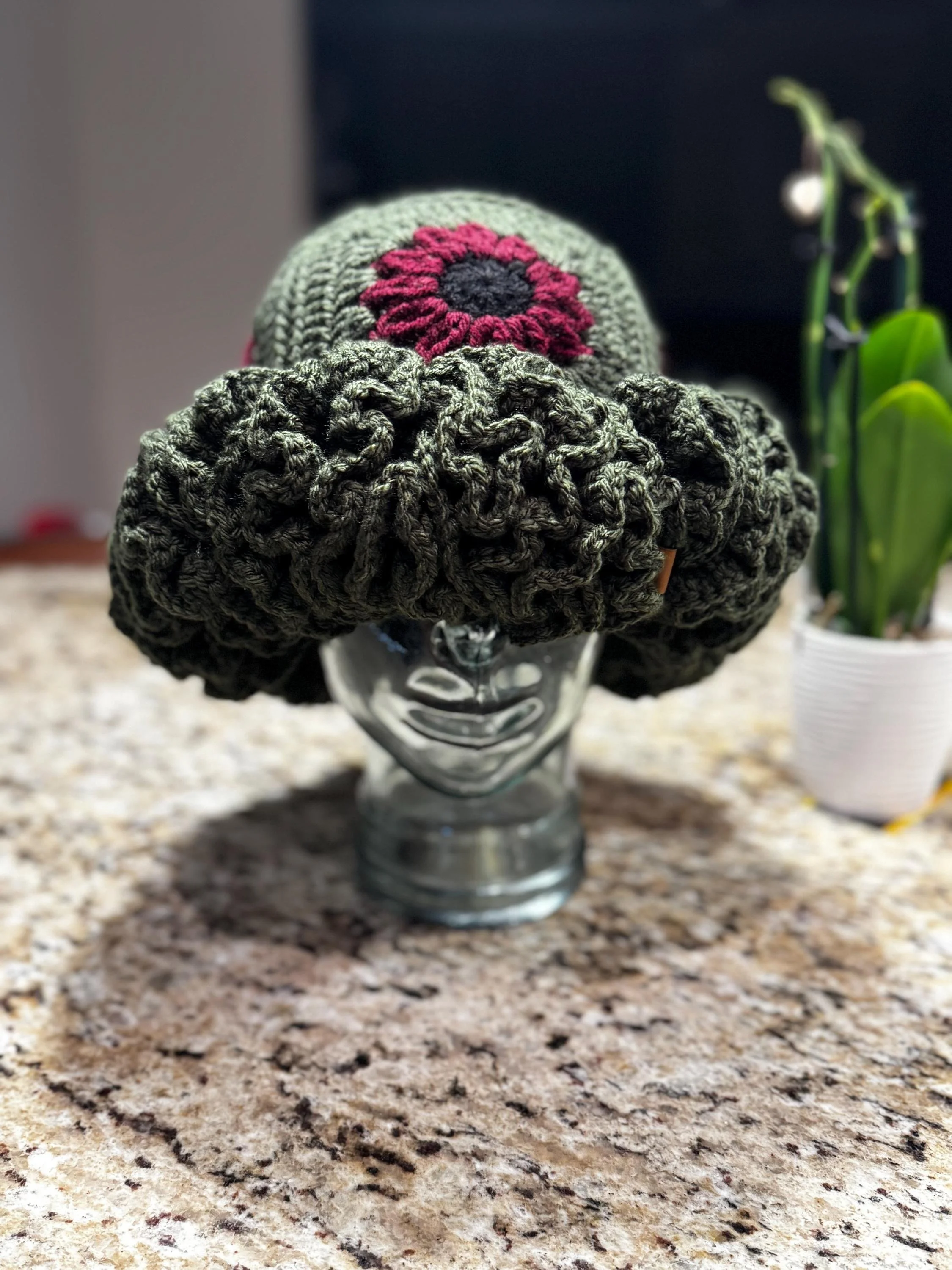 Bucket Hat (Extremely Ruffled)