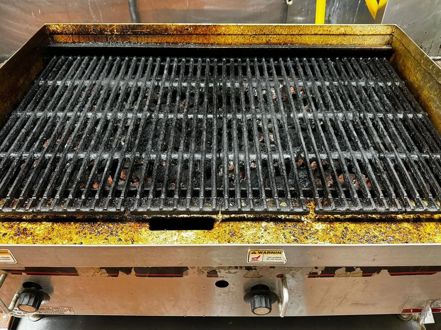 We don&rsquo;t just clean, we transform 👌✨
#northshorema #restaurantcleaning