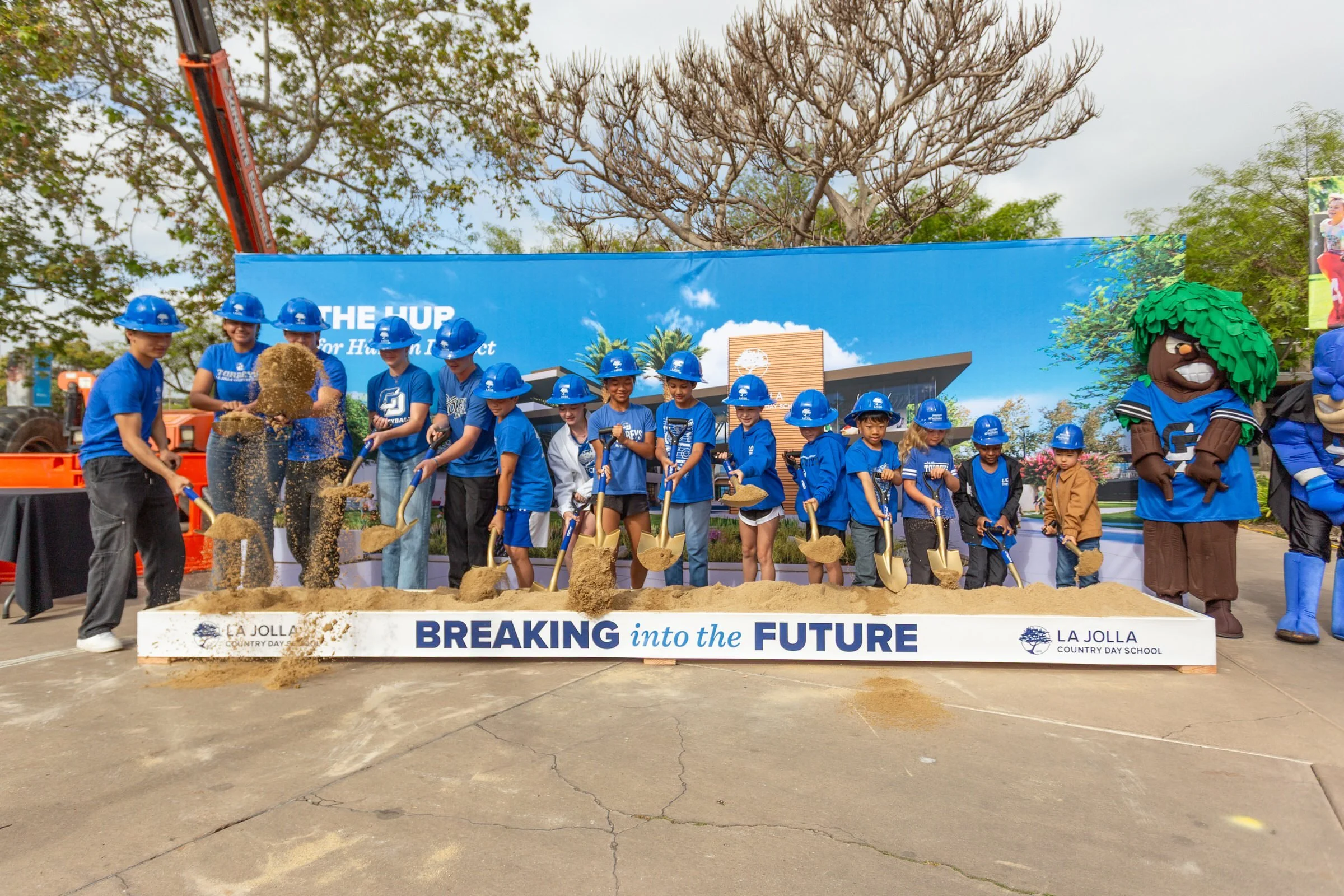groundbreaking38-1.jpg