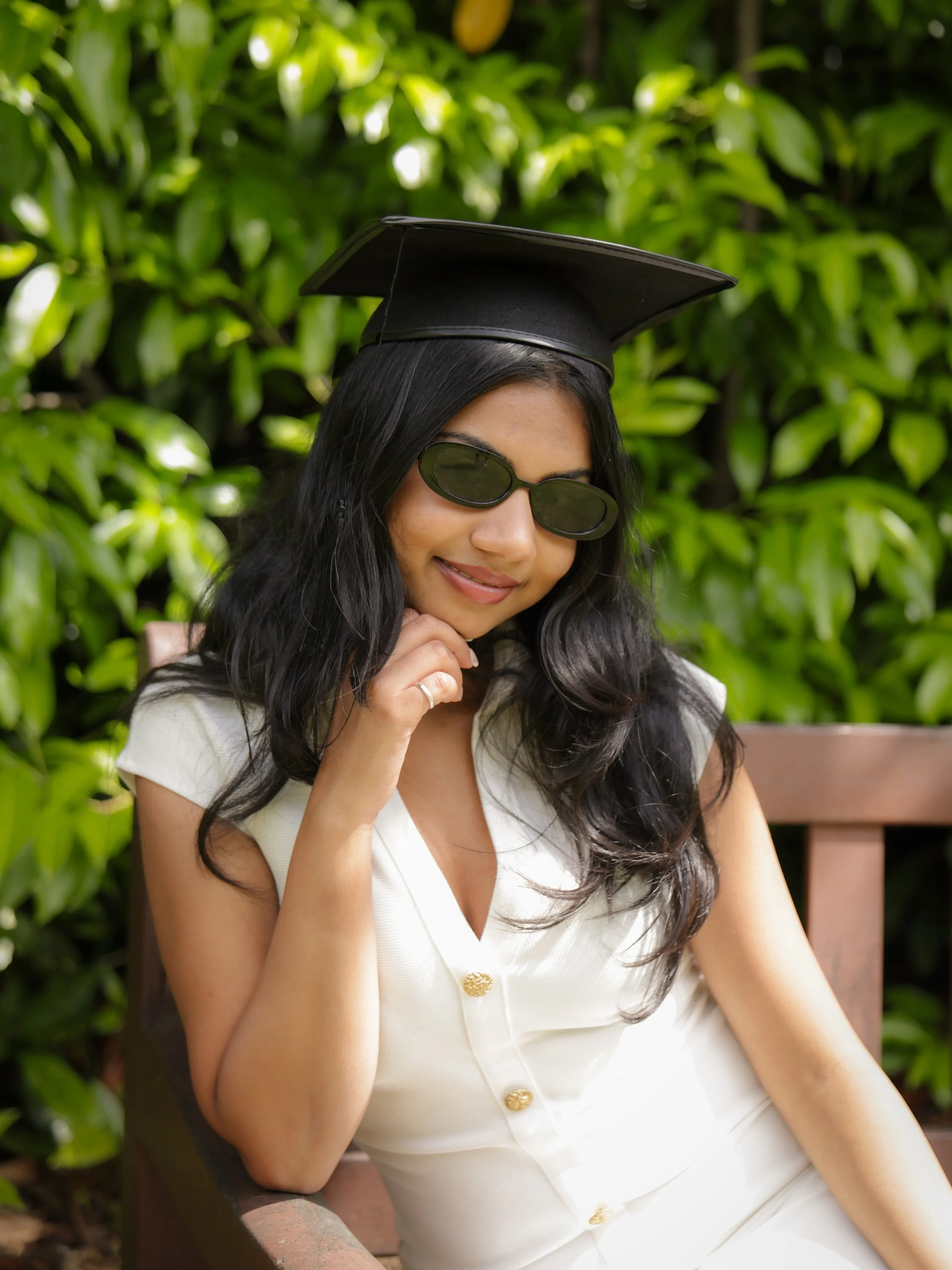 The end of this chapter deserves the best photos to look back on 🤎📸🎓

Graduation Bookings are open for this summer in Edinburgh and London. Send me a DM or find the link in my bio 💌

#graduationphotos #edinburgraduation #bestfriendsgraduating #lo