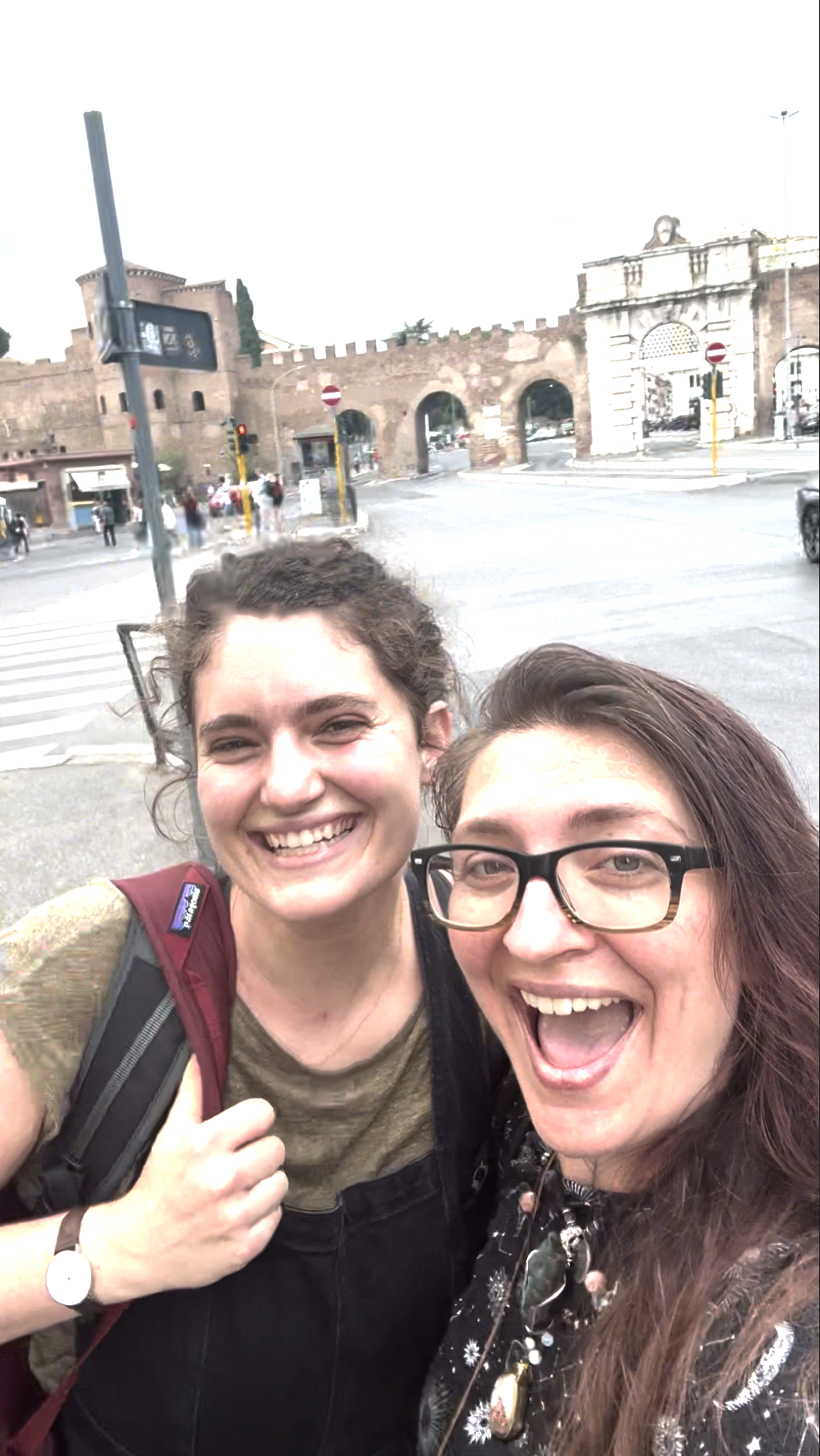Finding eachother outside the Rome Metro! (left- Larkin, right- Juliette)