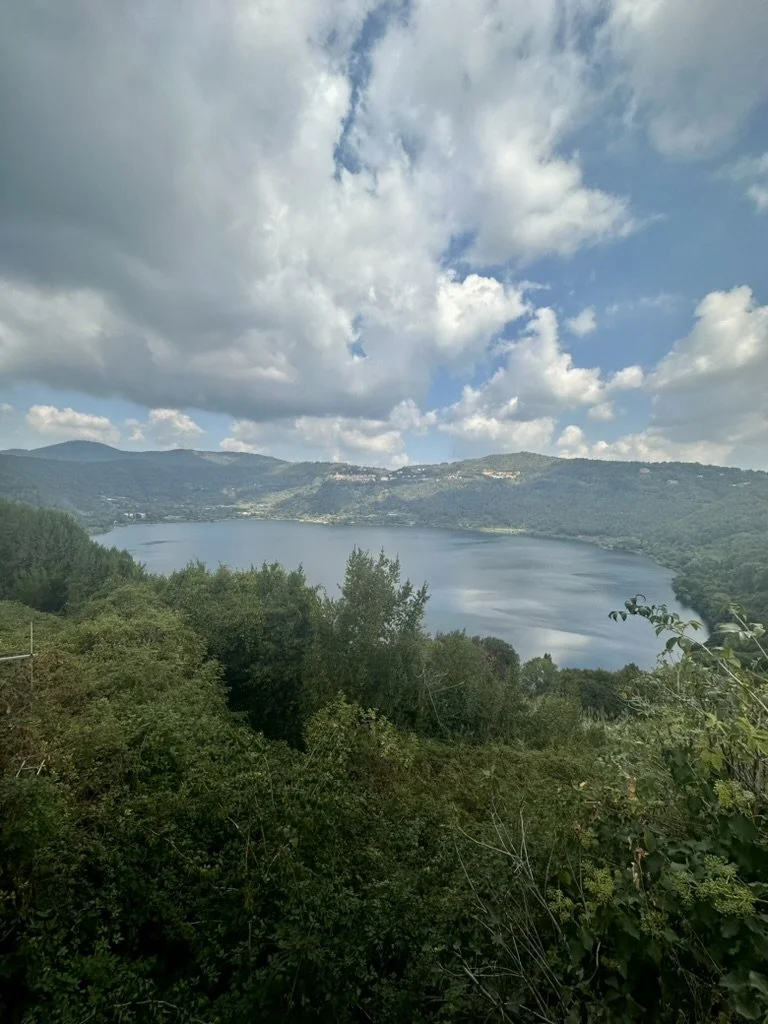 In the morning, we got a clearer view of the lake