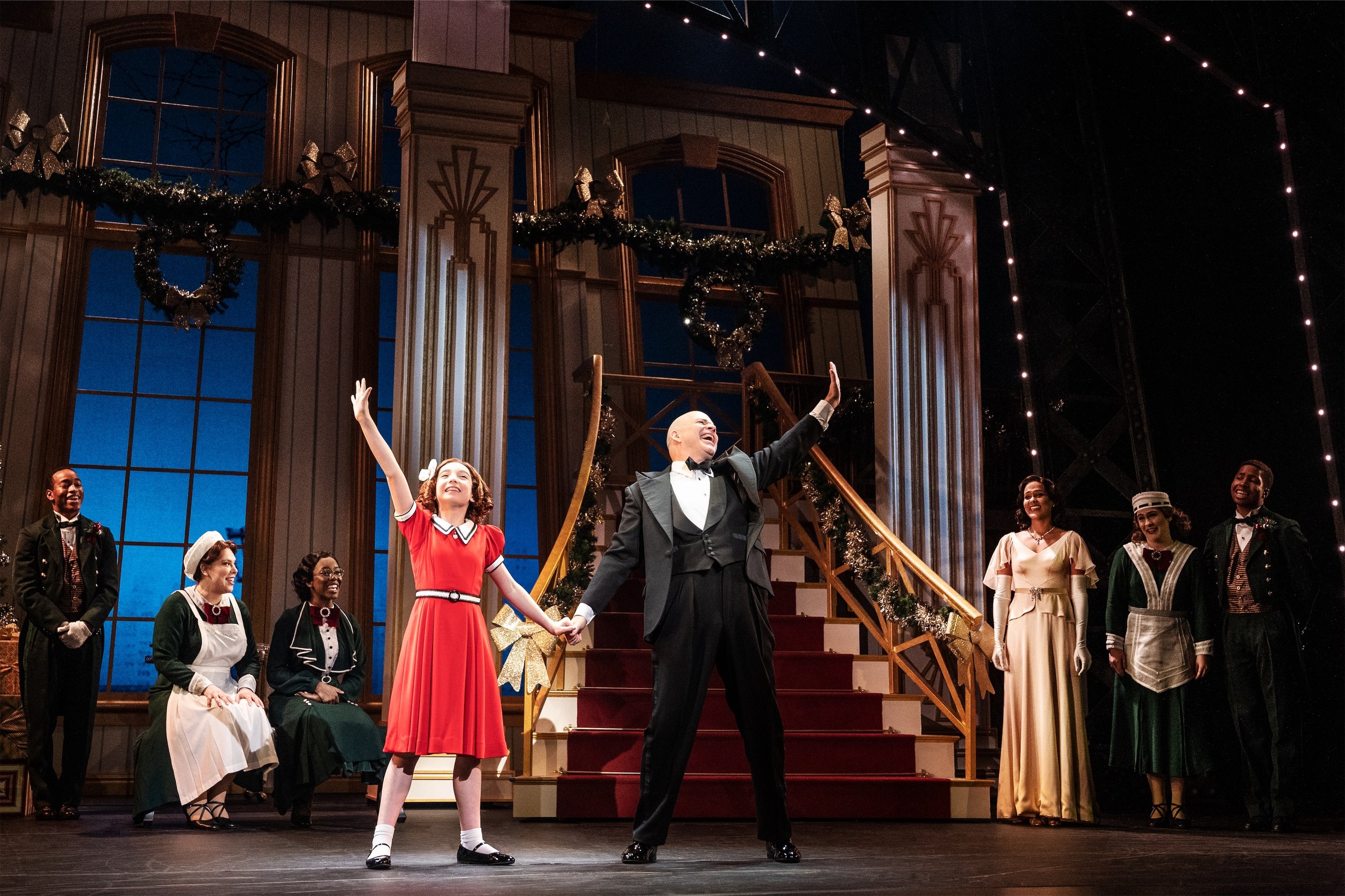 0228 - Ellie-Pulsifer-and-Christopher-Swan-in-the-2022-company-of-ANNIE.-Photo-credit%3a-Matthew-Murphy-and-Evan-Zimmerman-for-MurphyMade-(2) - Web.jpg