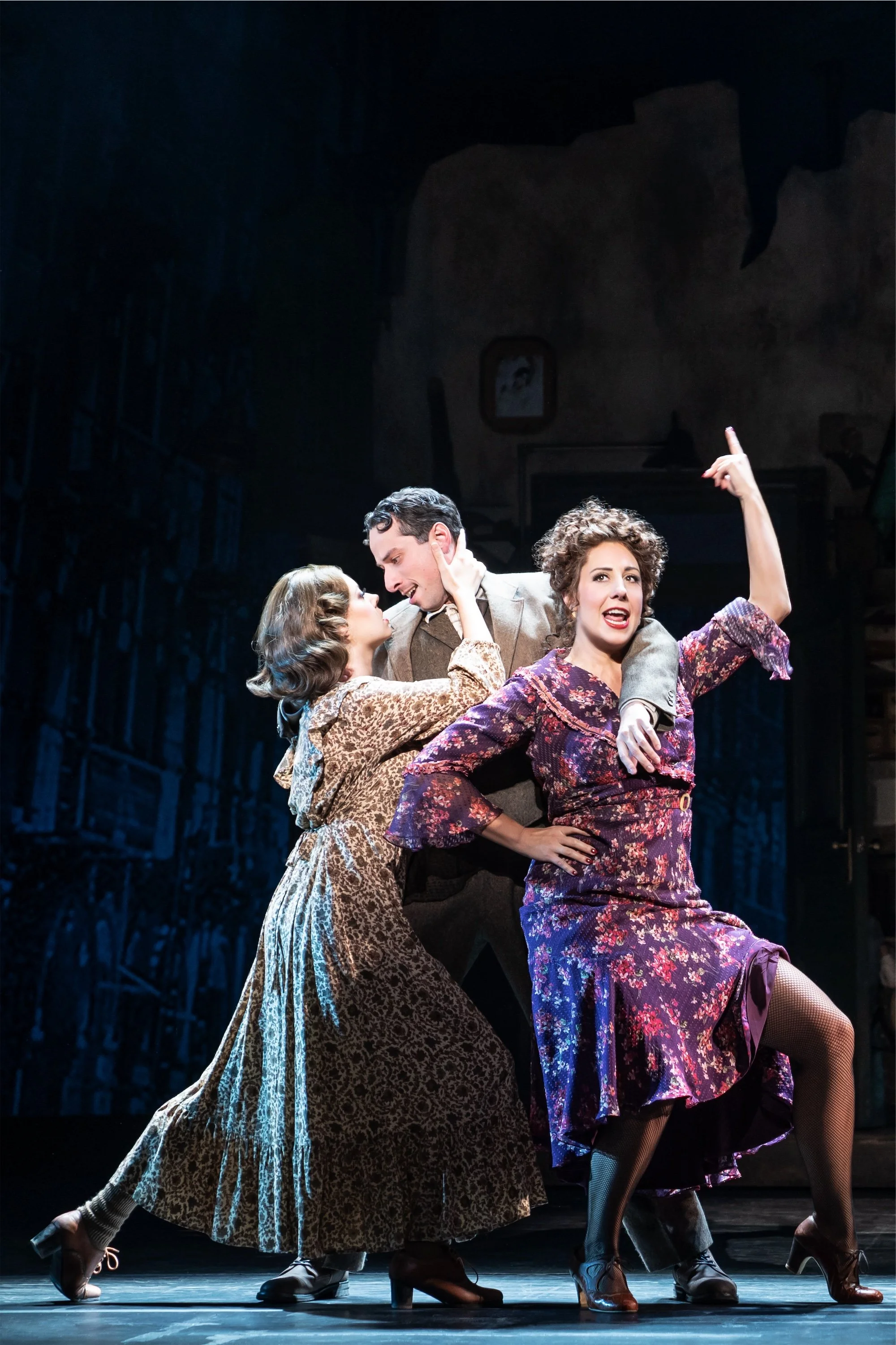 0431 - Krista-Curry,-Nick-Bernardi-and-Stefanie-Londino-in-the-National-Tour-of-ANNIE.-Photo-Credit%3a-Matthew-Murphy-and-Evan-Zimmerman-for-MurphyMade - Web.jpg