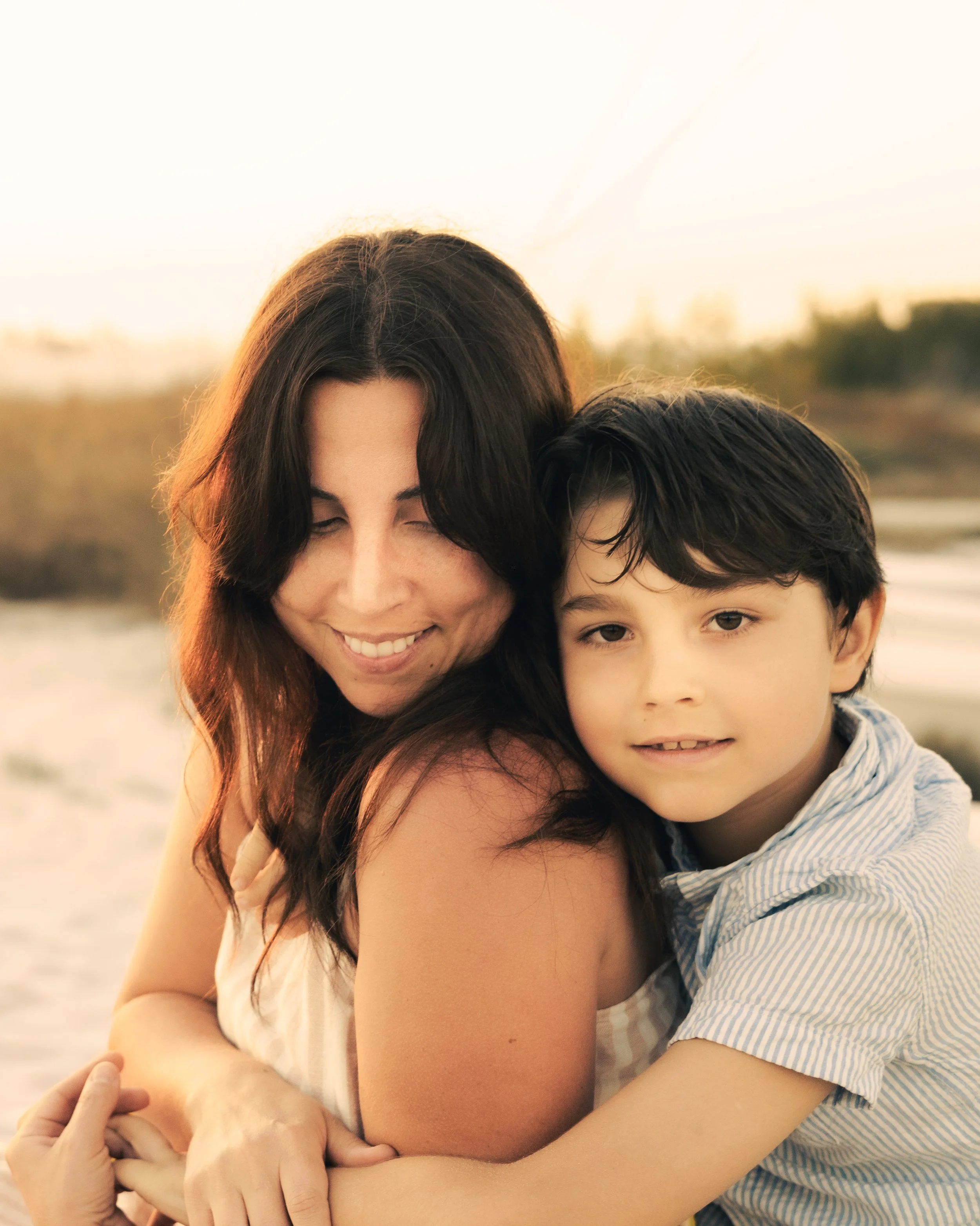 J &R Boats embrace.jpg